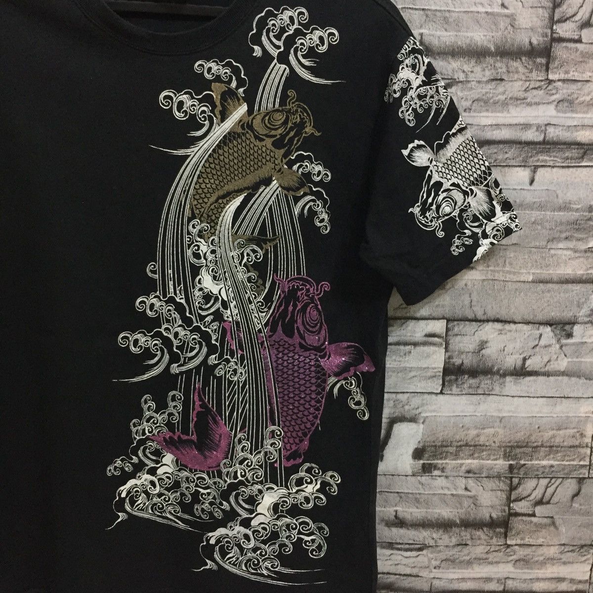 Japanese Brand Vintage Koi Fish t shirt big logo size LL fit L black Size US L / EU 52-54 / 3 - 2 Thumbnail