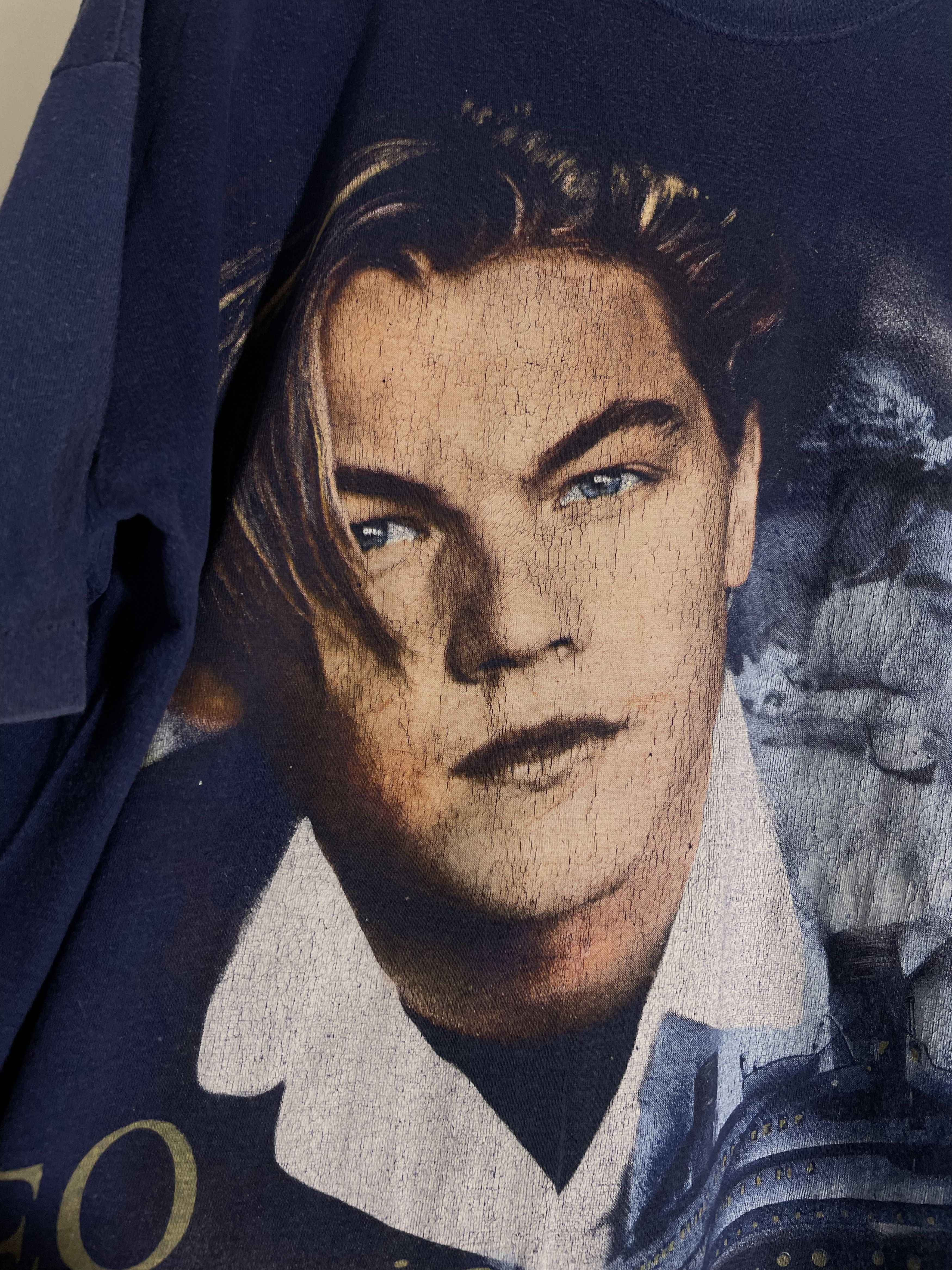 Vintage Vintage Leonardo Di Caprio Titanic 90s Tee Size US L / EU 52-54 / 3 - 2 Thumbnail