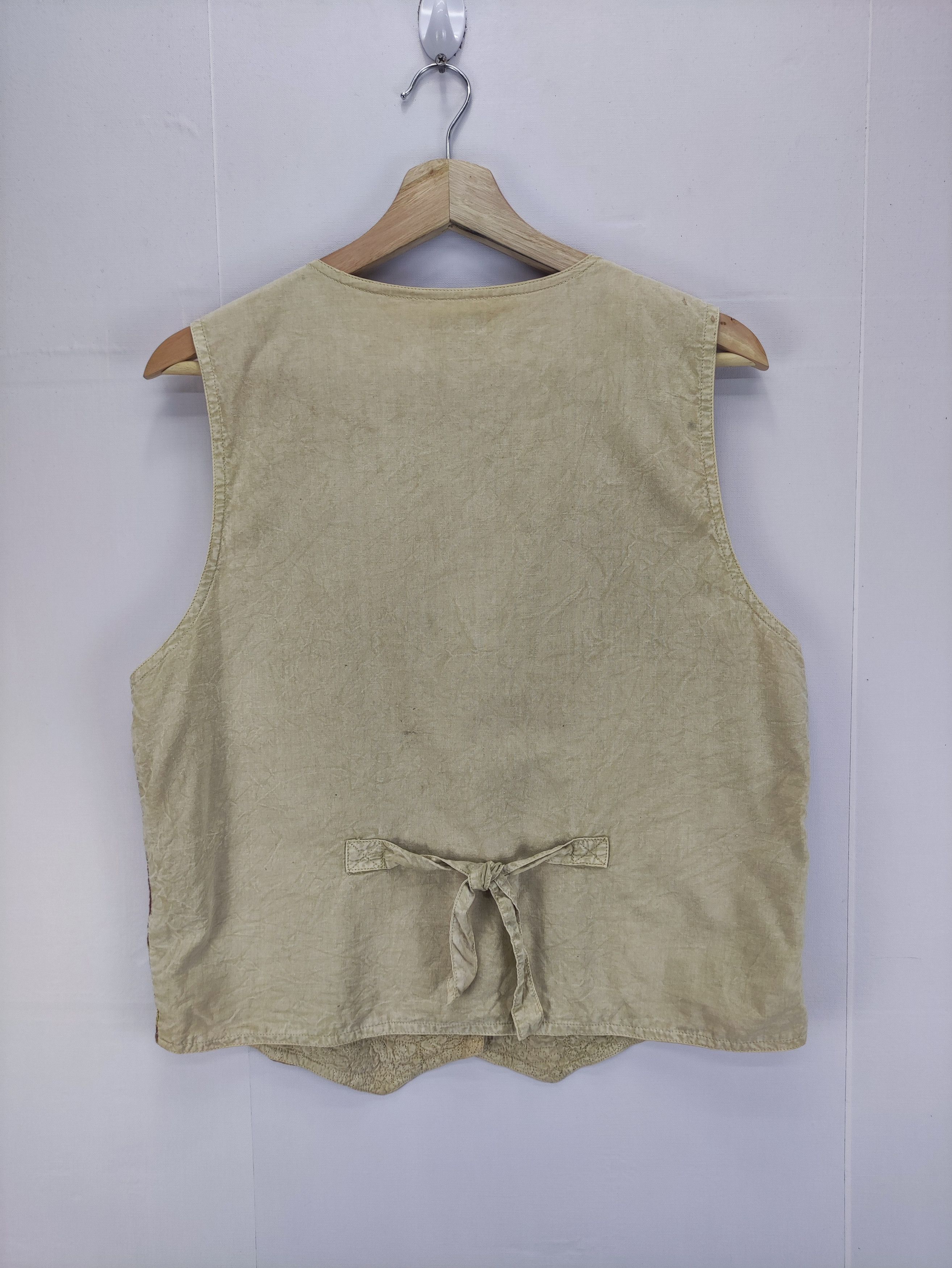 Japanese Brand Vintage Vest Embroidered By Tempo Primo Size US M / EU 48-50 / 2 - 8 Thumbnail