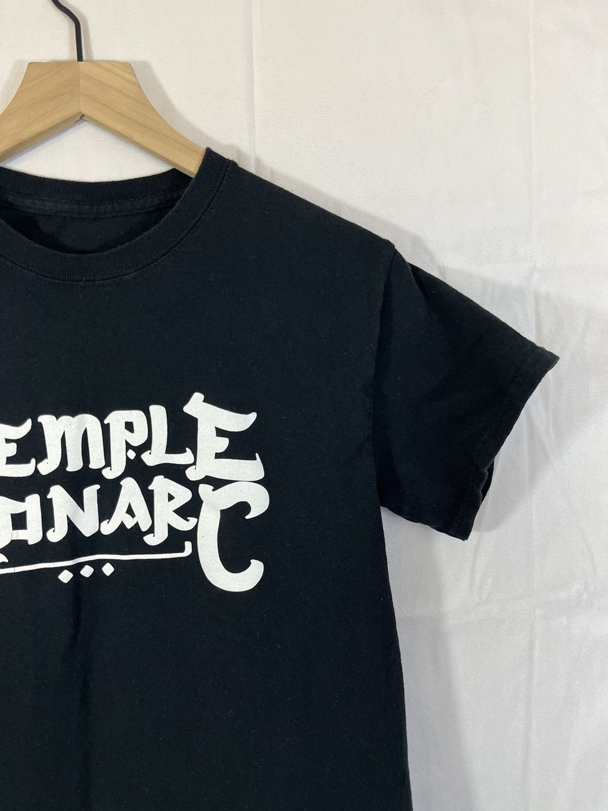 Band Tees Black Temple Monarc Y2K California Band Tee Size US S / EU 44-46 / 1 - 3 Thumbnail