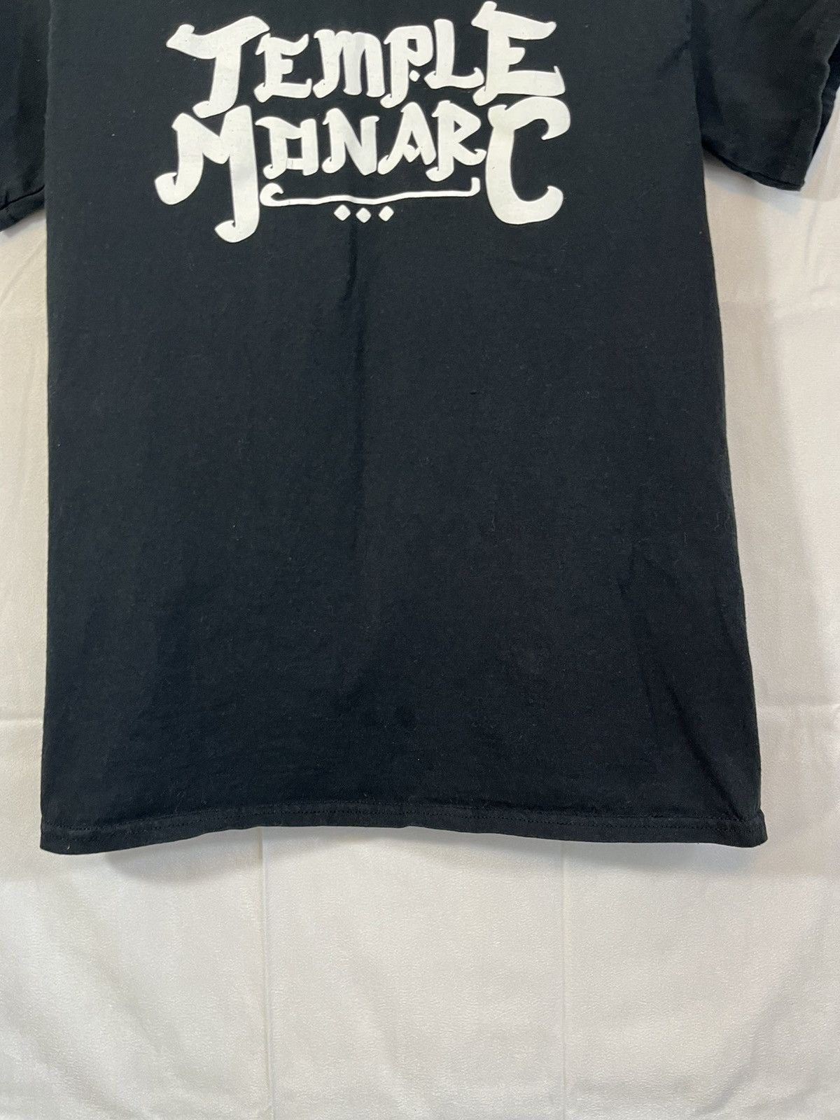 Band Tees Black Temple Monarc Y2K California Band Tee Size US S / EU 44-46 / 1 - 5 Thumbnail