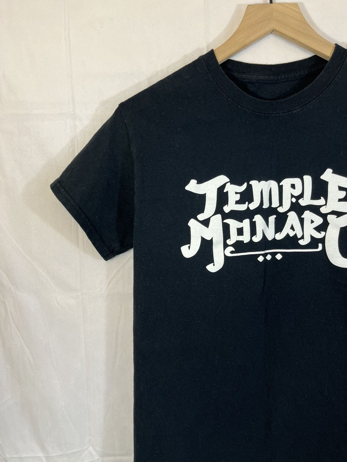 Band Tees Black Temple Monarc Y2K California Band Tee Size US S / EU 44-46 / 1 - 4 Thumbnail