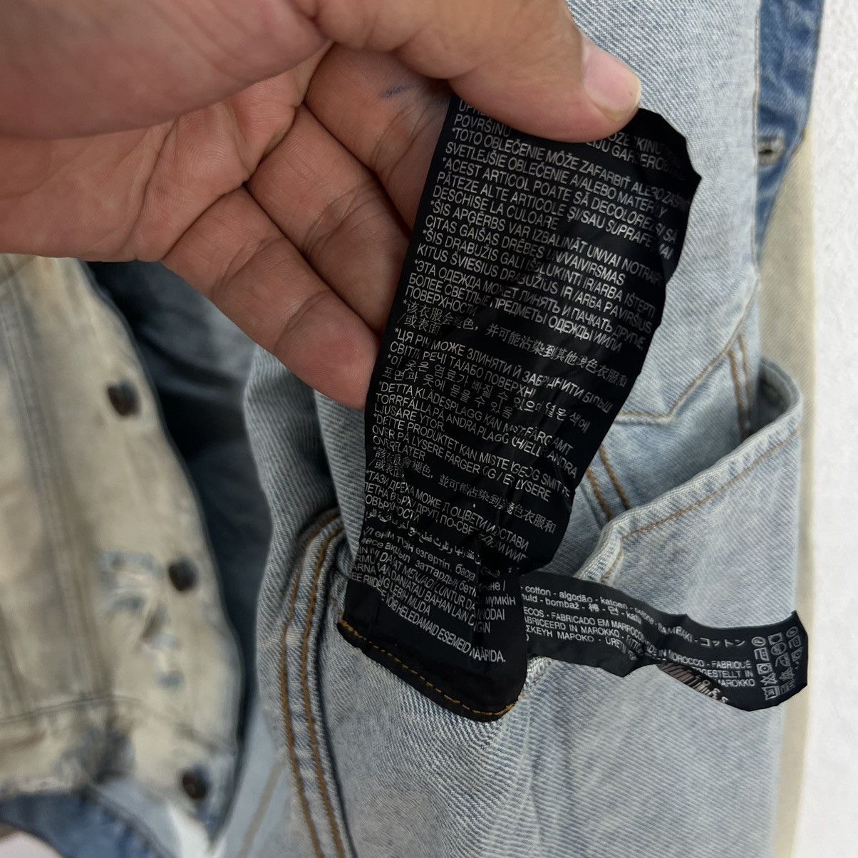 Japanese Brand VINTAGE ZARA MAN DISTRESSED DENIM JACKET ACID WASH DESIGN Size US L / EU 52-54 / 3 - 19 Thumbnail