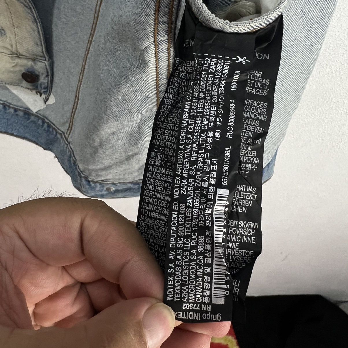 Japanese Brand VINTAGE ZARA MAN DISTRESSED DENIM JACKET ACID WASH DESIGN Size US L / EU 52-54 / 3 - 17 Thumbnail