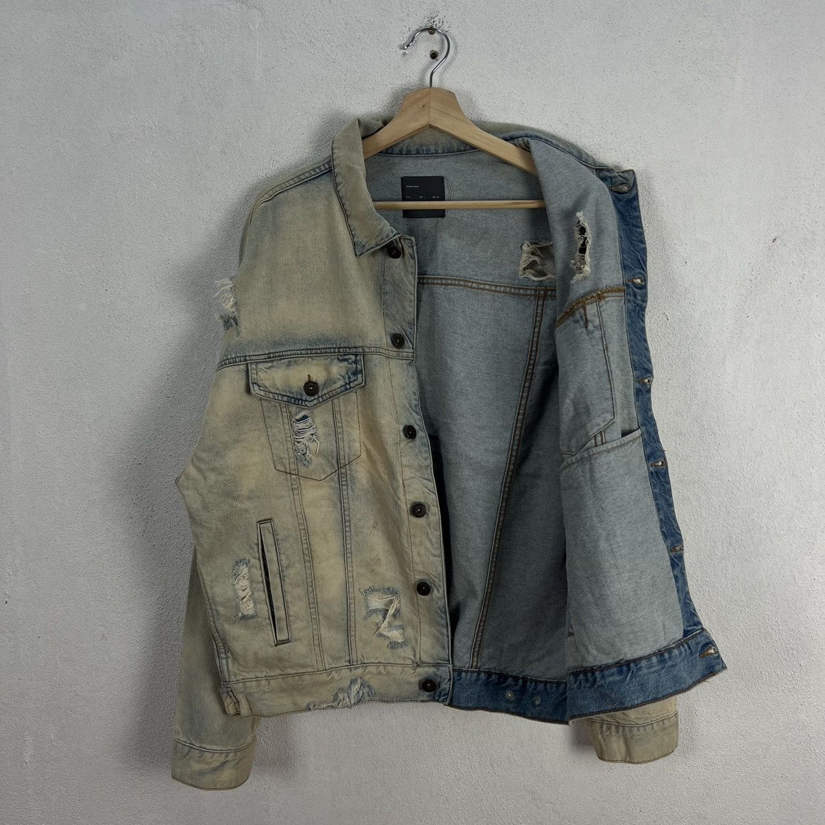Japanese Brand VINTAGE ZARA MAN DISTRESSED DENIM JACKET ACID WASH DESIGN Size US L / EU 52-54 / 3 - 14 Thumbnail