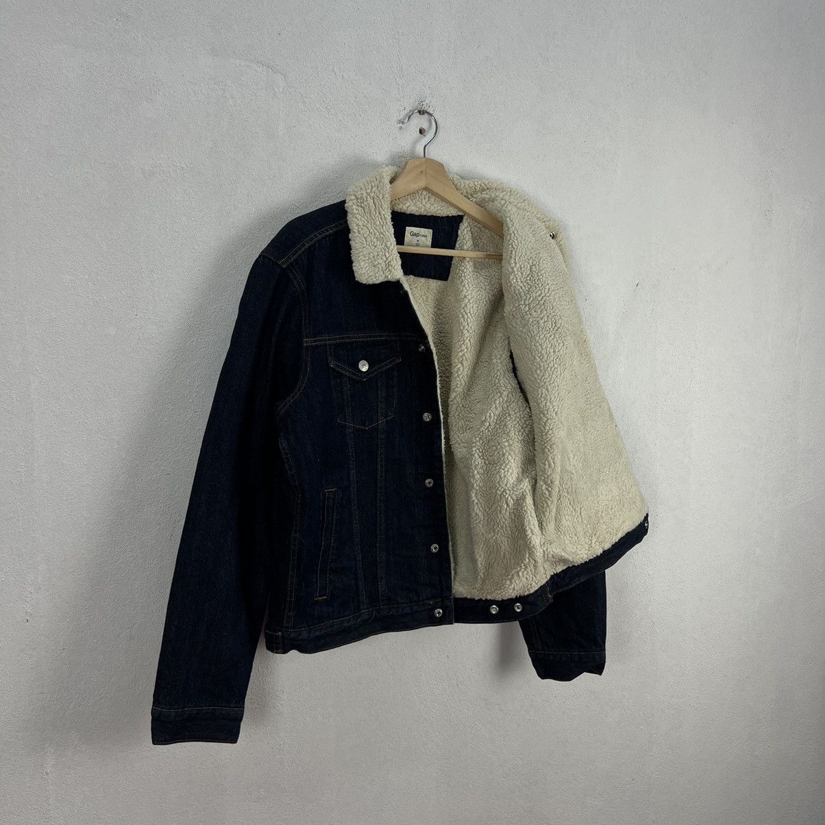 Japanese Brand VINTAGE GAP 1969 DENIM JACKET TRUCKER DESIGN Size US M / EU 48-50 / 2 - 13 Thumbnail