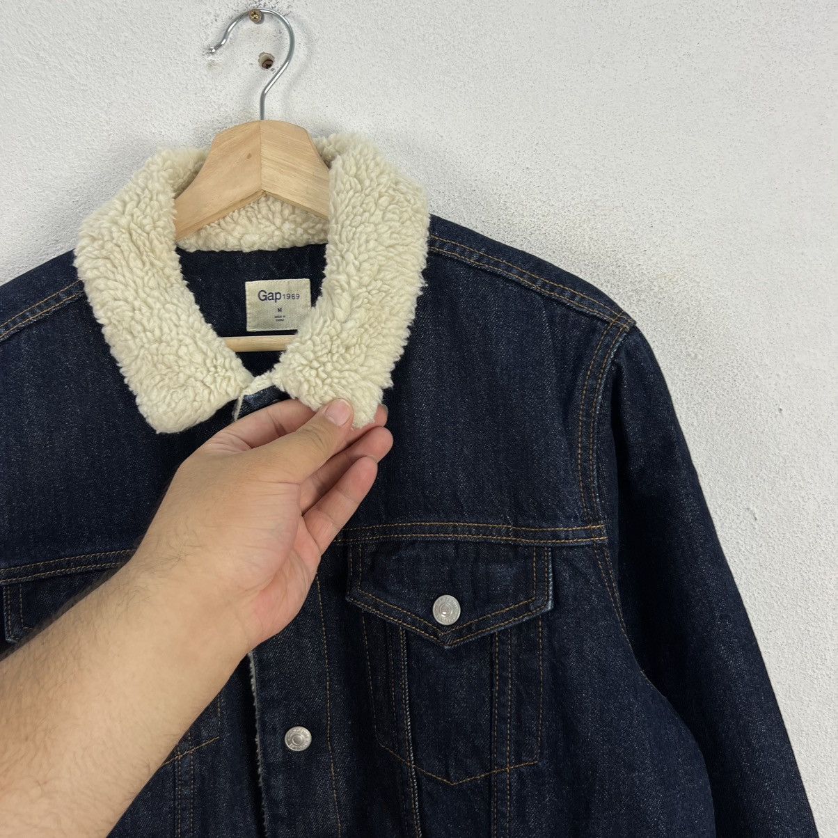 Japanese Brand VINTAGE GAP 1969 DENIM JACKET TRUCKER DESIGN Size US M / EU 48-50 / 2 - 4 Thumbnail