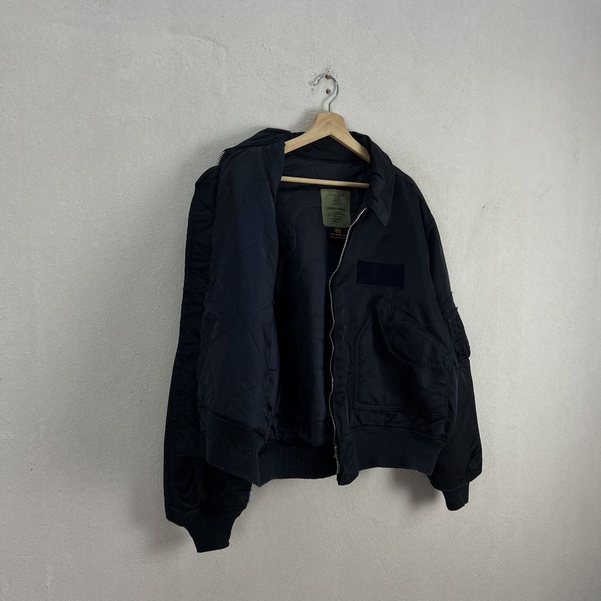 Vintage VINTAGE BOMBER JACKET ALPHA INDUSTRIES MADE IN USA Size US XL / EU 56 / 4 - 10 Thumbnail