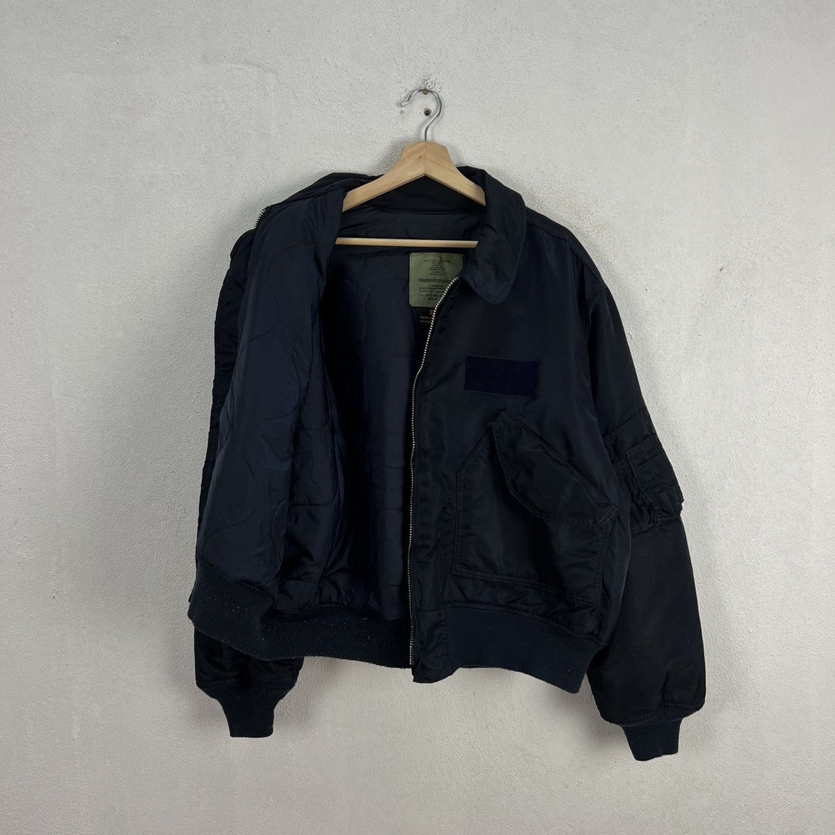 Vintage VINTAGE BOMBER JACKET ALPHA INDUSTRIES MADE IN USA Size US XL / EU 56 / 4 - 9 Thumbnail