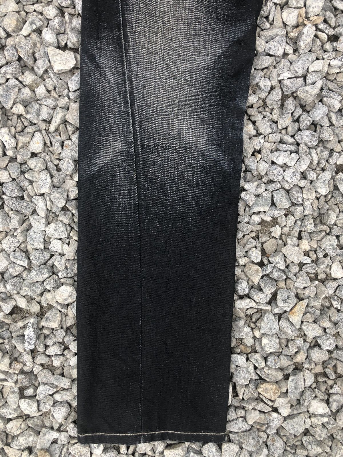 Back Number Distressed Jeans Back Buckle Jeans