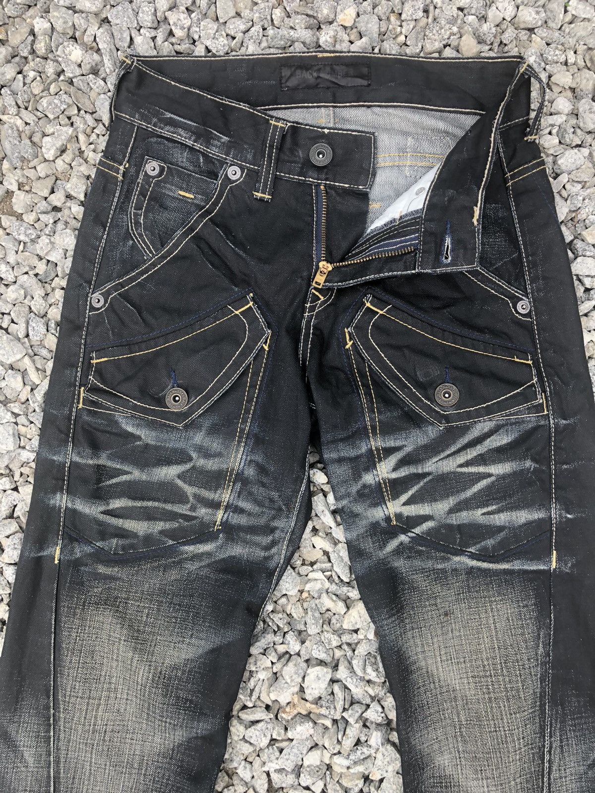 Back Number Distressed Jeans Back Buckle Jeans