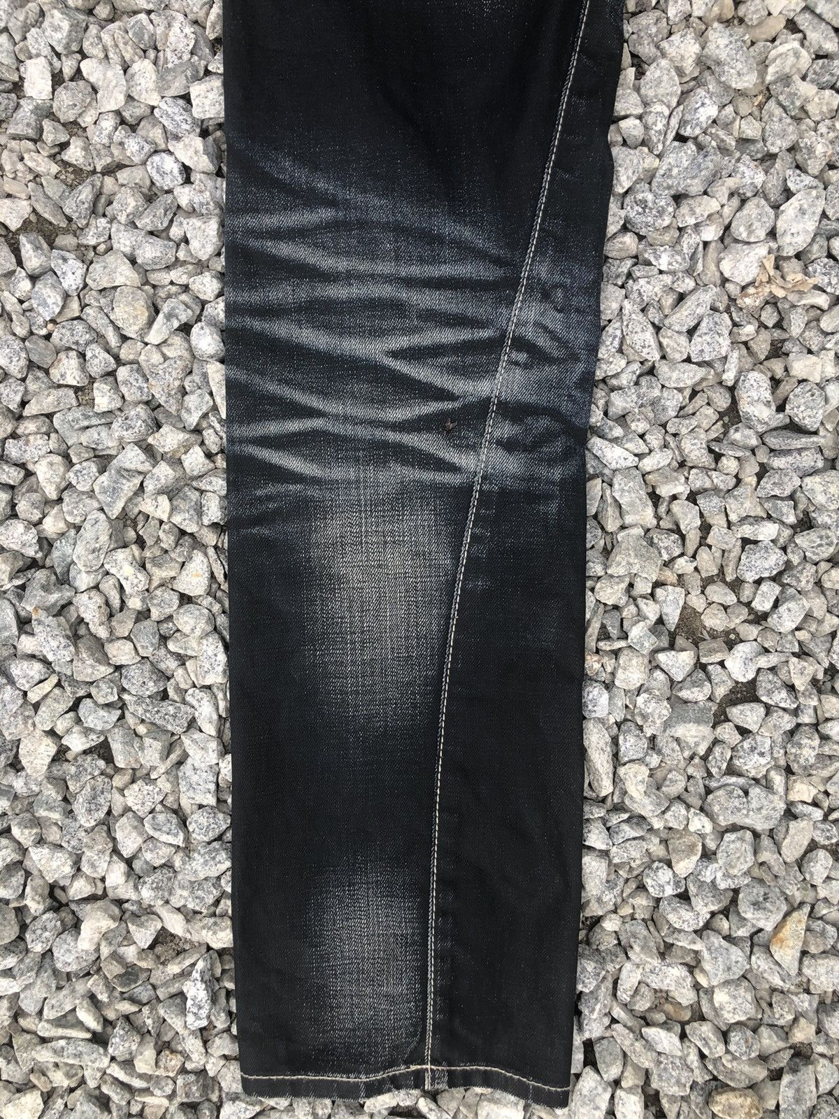 Back Number Distressed Jeans Back Buckle Jeans