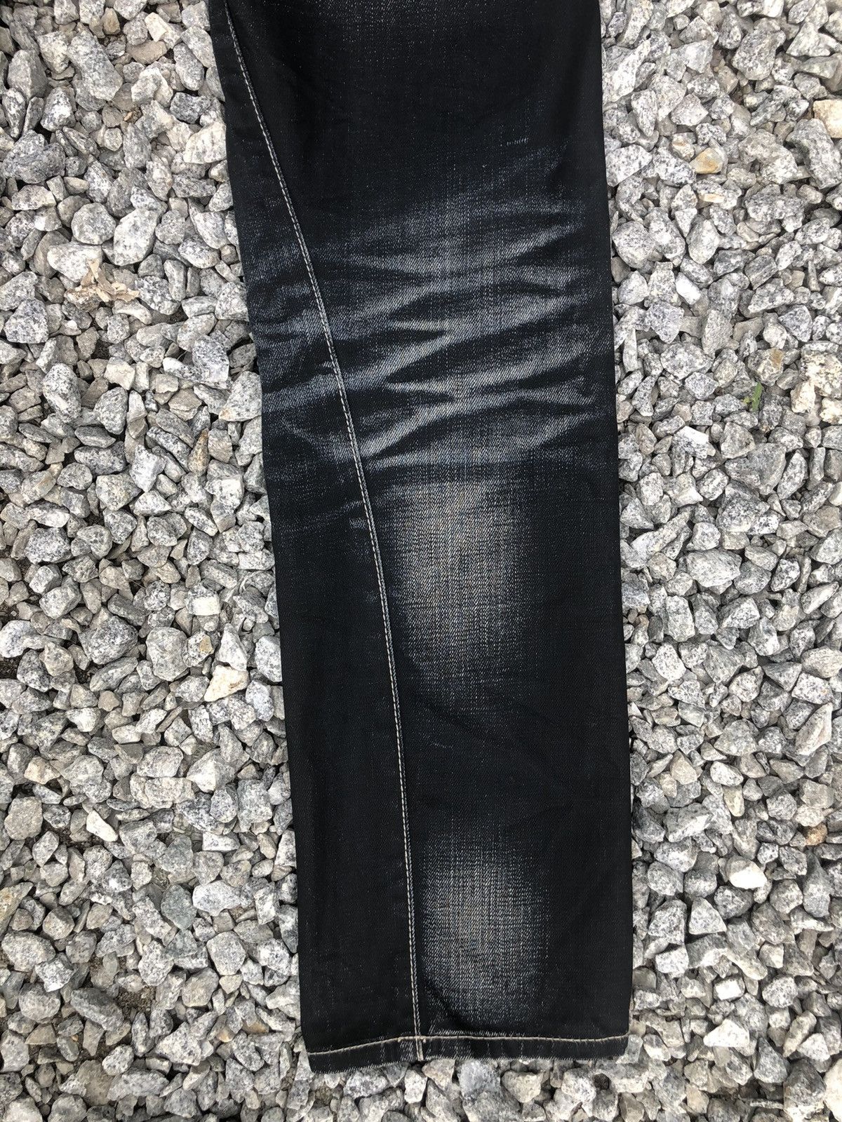 Back Number Distressed Jeans Back Buckle Jeans