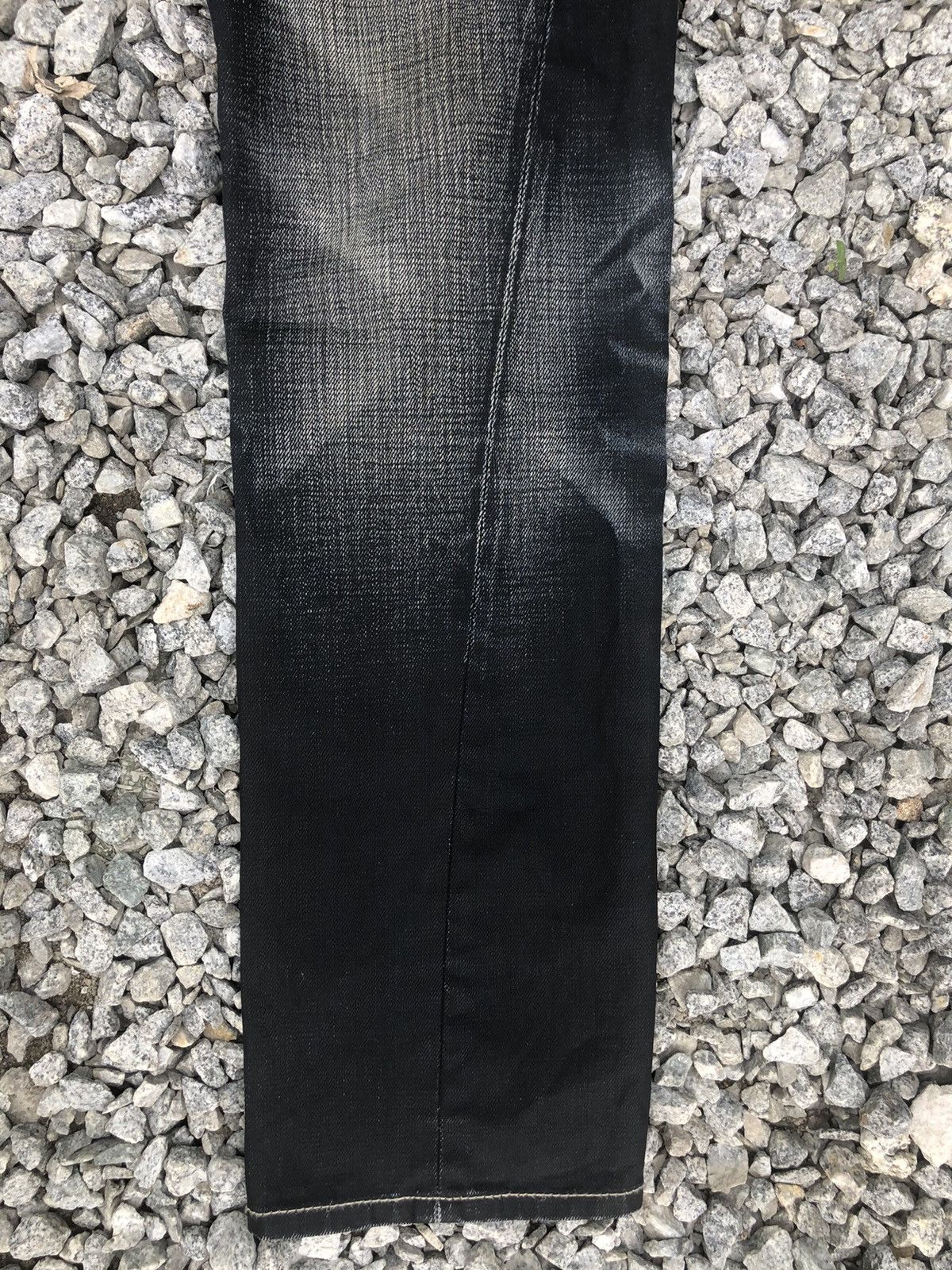 Back Number Distressed Jeans Back Buckle Jeans