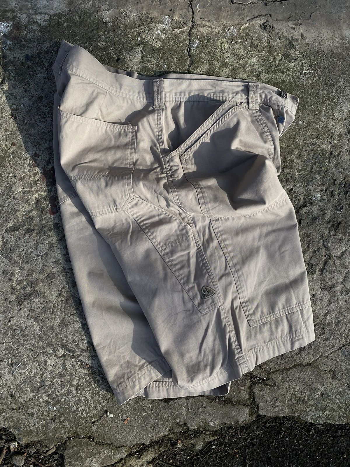 Nike × Nike ACG × Vintage Mens Vintage Nike ACG shorts cargo drip drill y2k rare Size US 34 / EU 50 - 1 Thumbnail