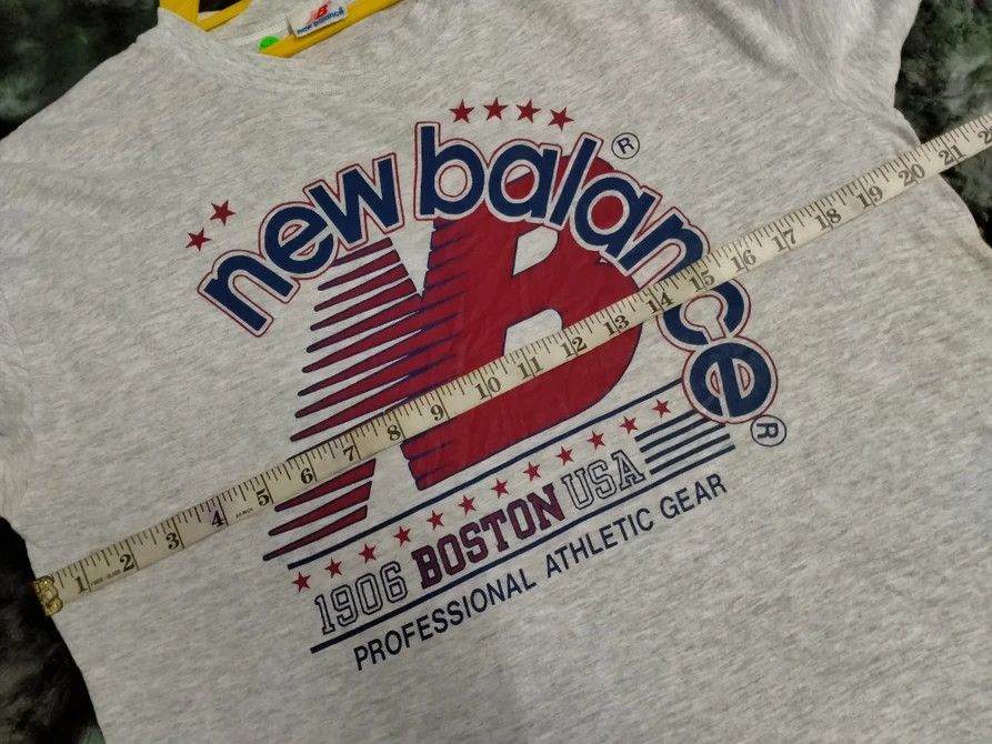 New Balance Vintage New balance big logo Size US M / EU 48-50 / 2 - 9 Thumbnail