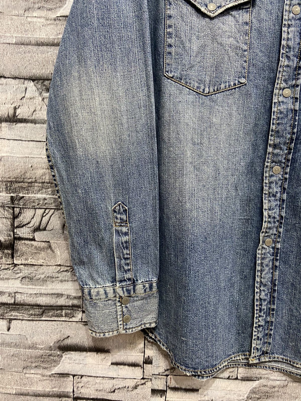 Vintage Vintage Denim Shirt double pocket button size XL fit L Size US L / EU 52-54 / 3 - 4 Thumbnail