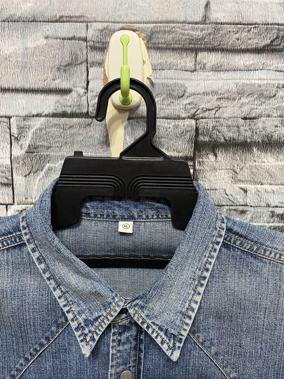 Vintage Vintage Denim Shirt double pocket button size XL fit L Size US L / EU 52-54 / 3 - 3 Thumbnail
