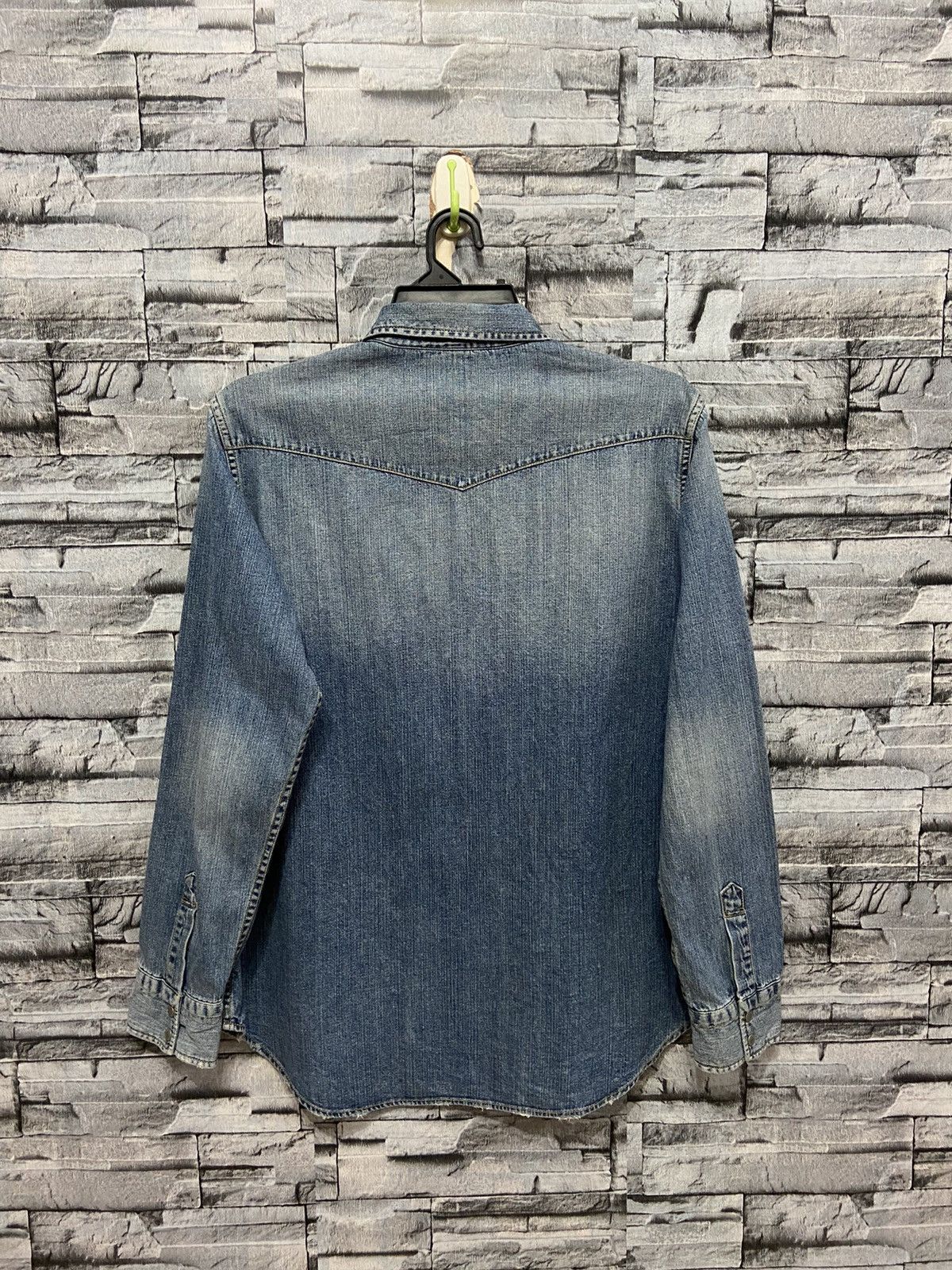 Vintage Vintage Denim Shirt double pocket button size XL fit L Size US L / EU 52-54 / 3 - 7 Thumbnail