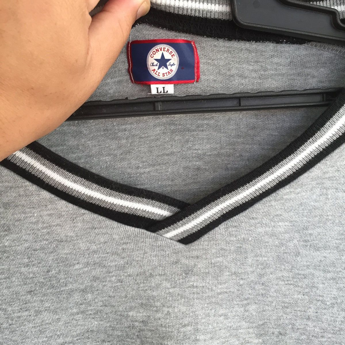 Converse Vintage CONVERSE sweatshirt embroidered logo size LL fit L Size US L / EU 52-54 / 3 - 3 Thumbnail