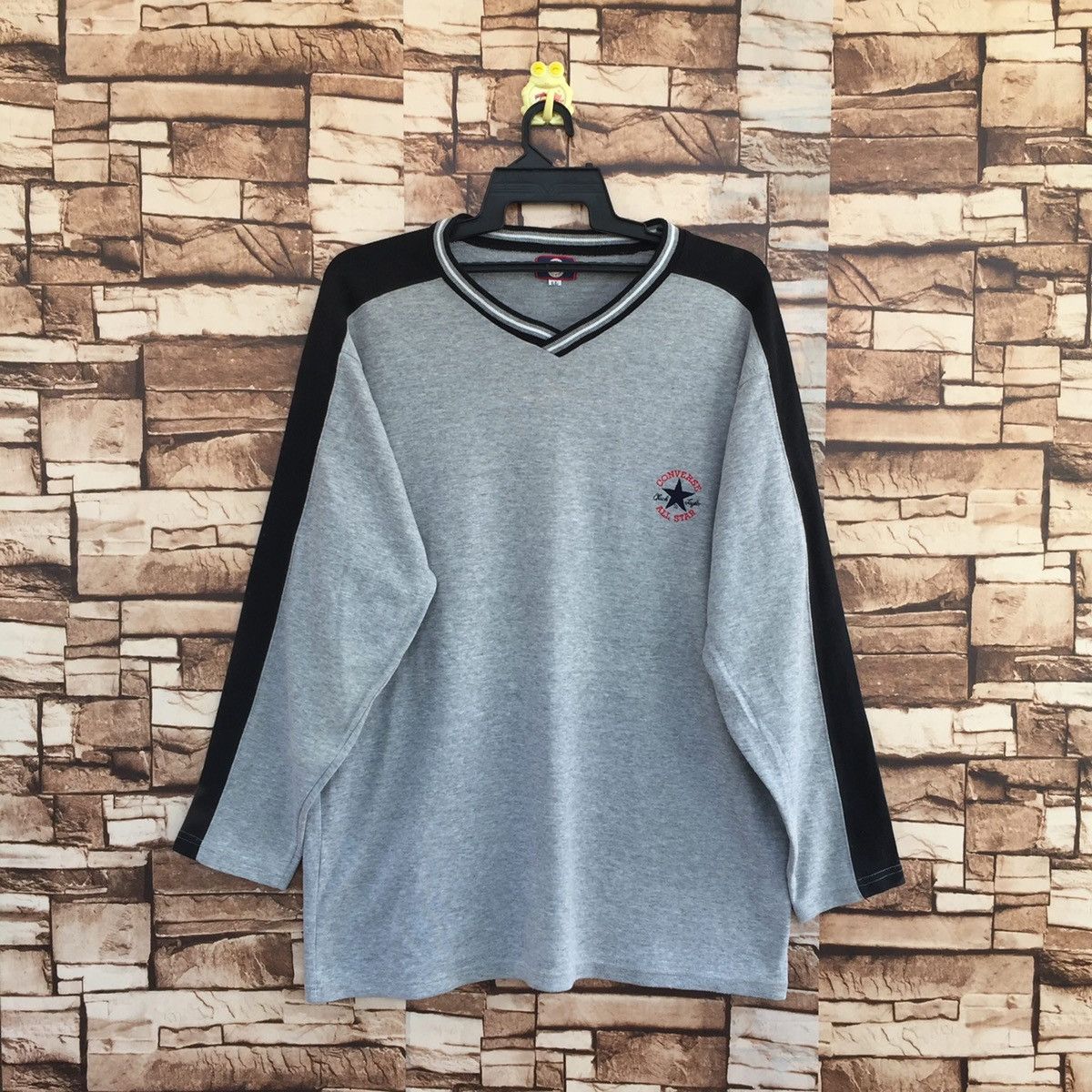 Converse Vintage CONVERSE sweatshirt embroidered logo size LL fit L Size US L / EU 52-54 / 3 - 1 Thumbnail