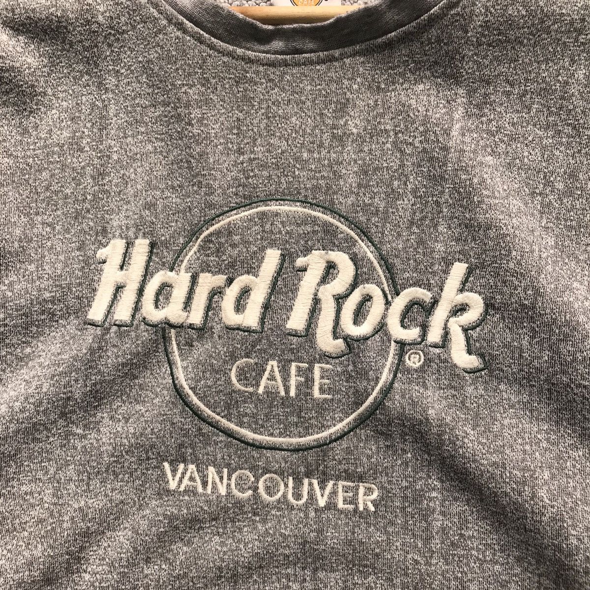 Hard Rock Cafe Hard Rock Cafe Embroidered Big Logo Sweatshirt Size XL Size US XL / EU 56 / 4 - 5 Thumbnail
