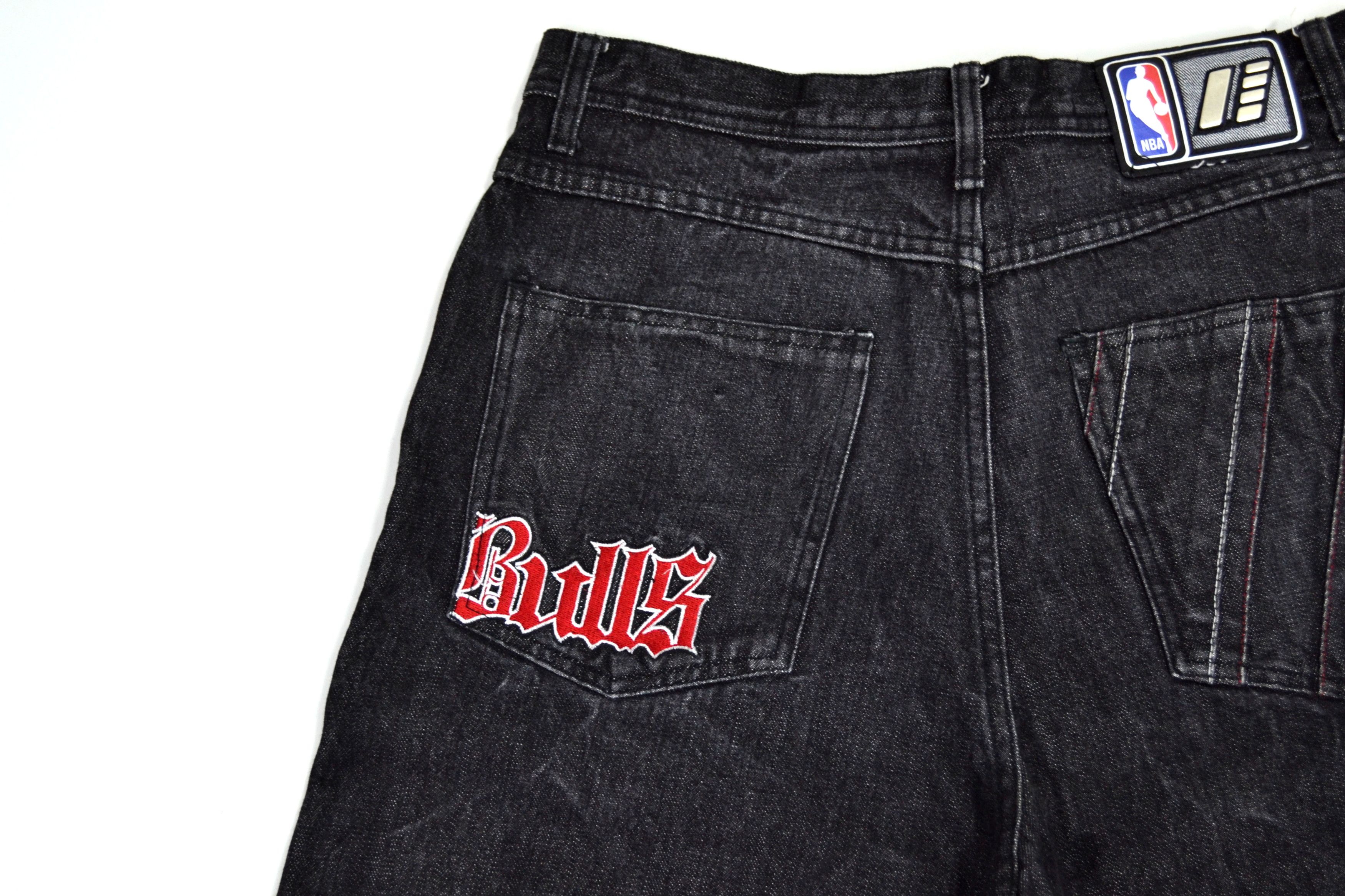 NBA × Vintage Vintage NBA Chicago Bulls Size US 32 / EU 48 - 8 Thumbnail