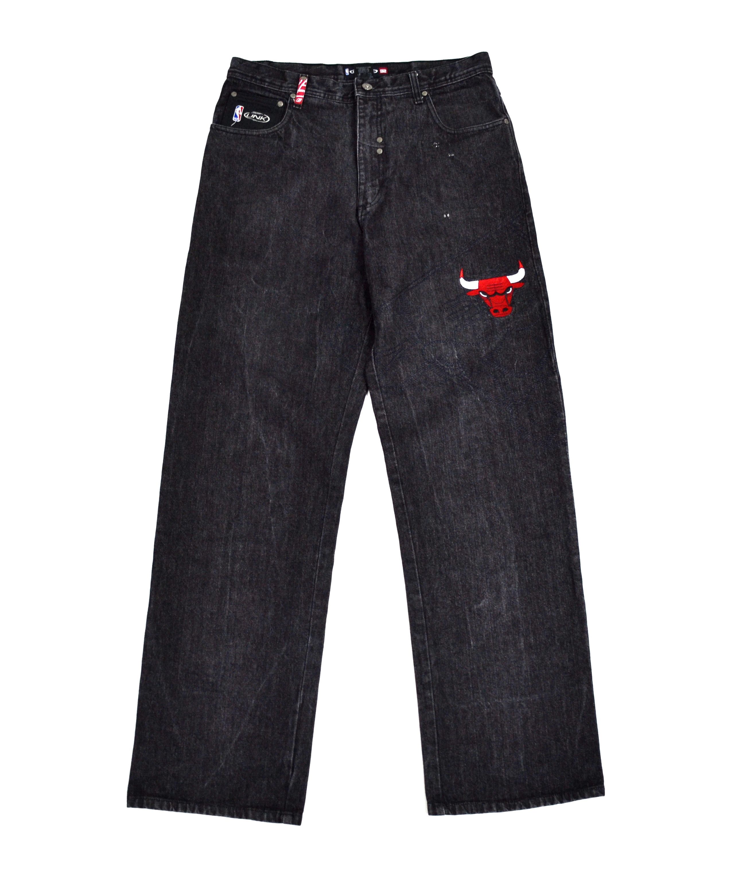 NBA × Vintage Vintage NBA Chicago Bulls Size US 32 / EU 48 - 1 Thumbnail