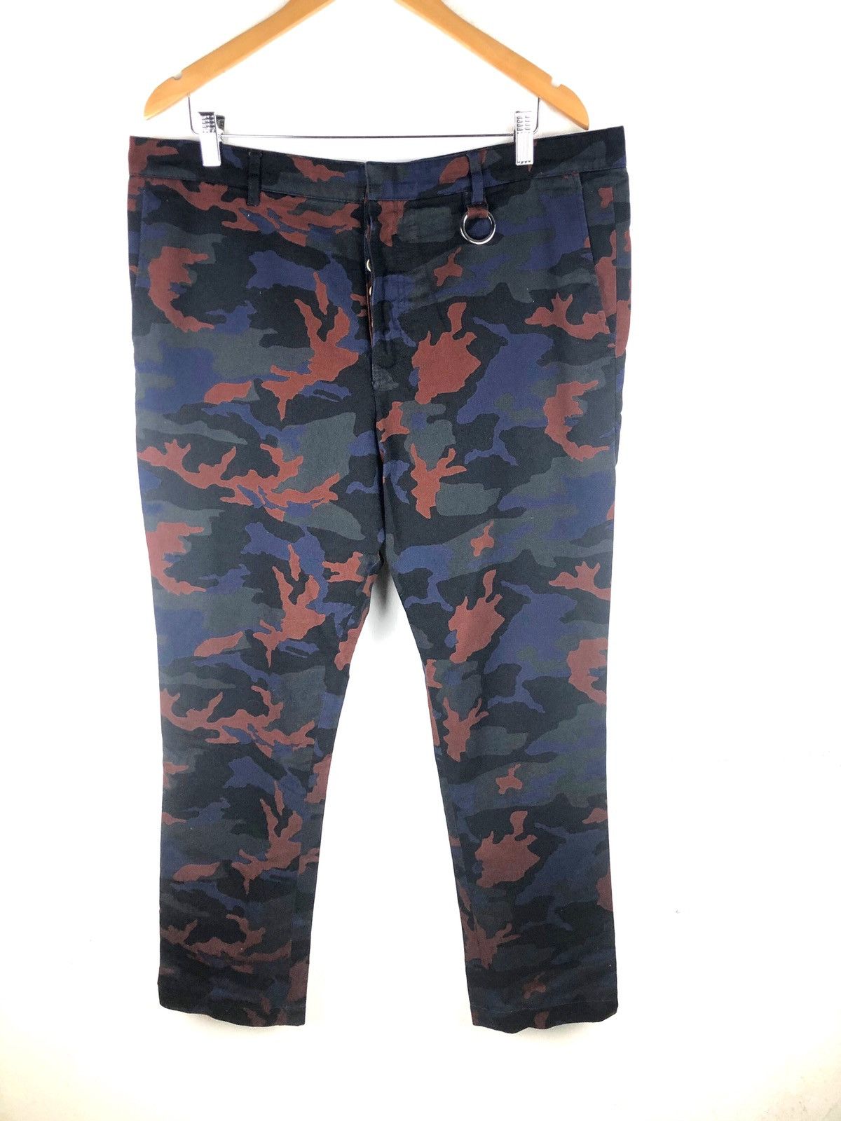 Givenchy Givenchy HDG khakis camo pants Size US 36 / EU 52 - 1 Thumbnail