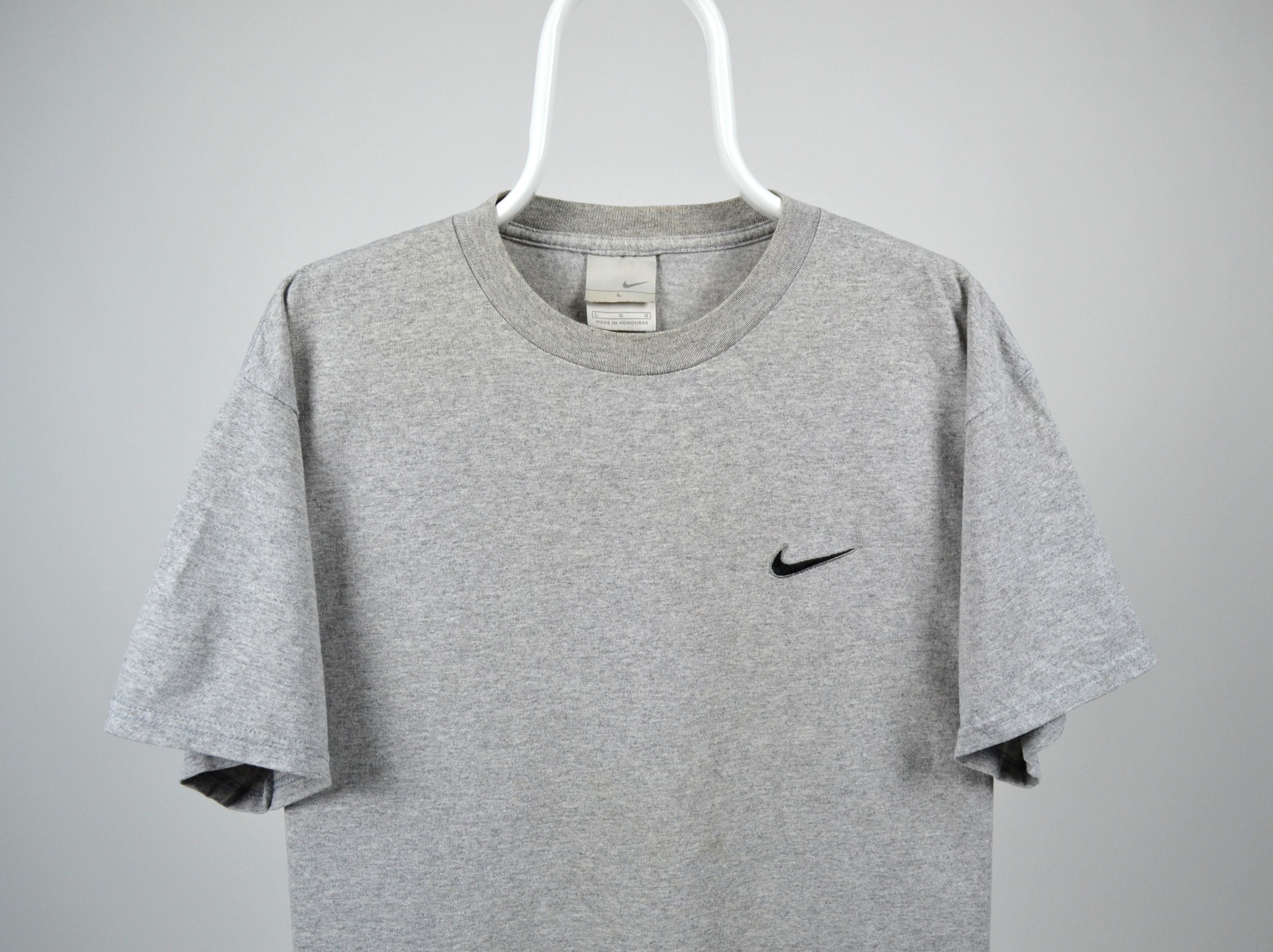 Nike × Vintage Vintage Nike T-shirt Mini Swosh Size US L / EU 52-54 / 3 - 3 Thumbnail