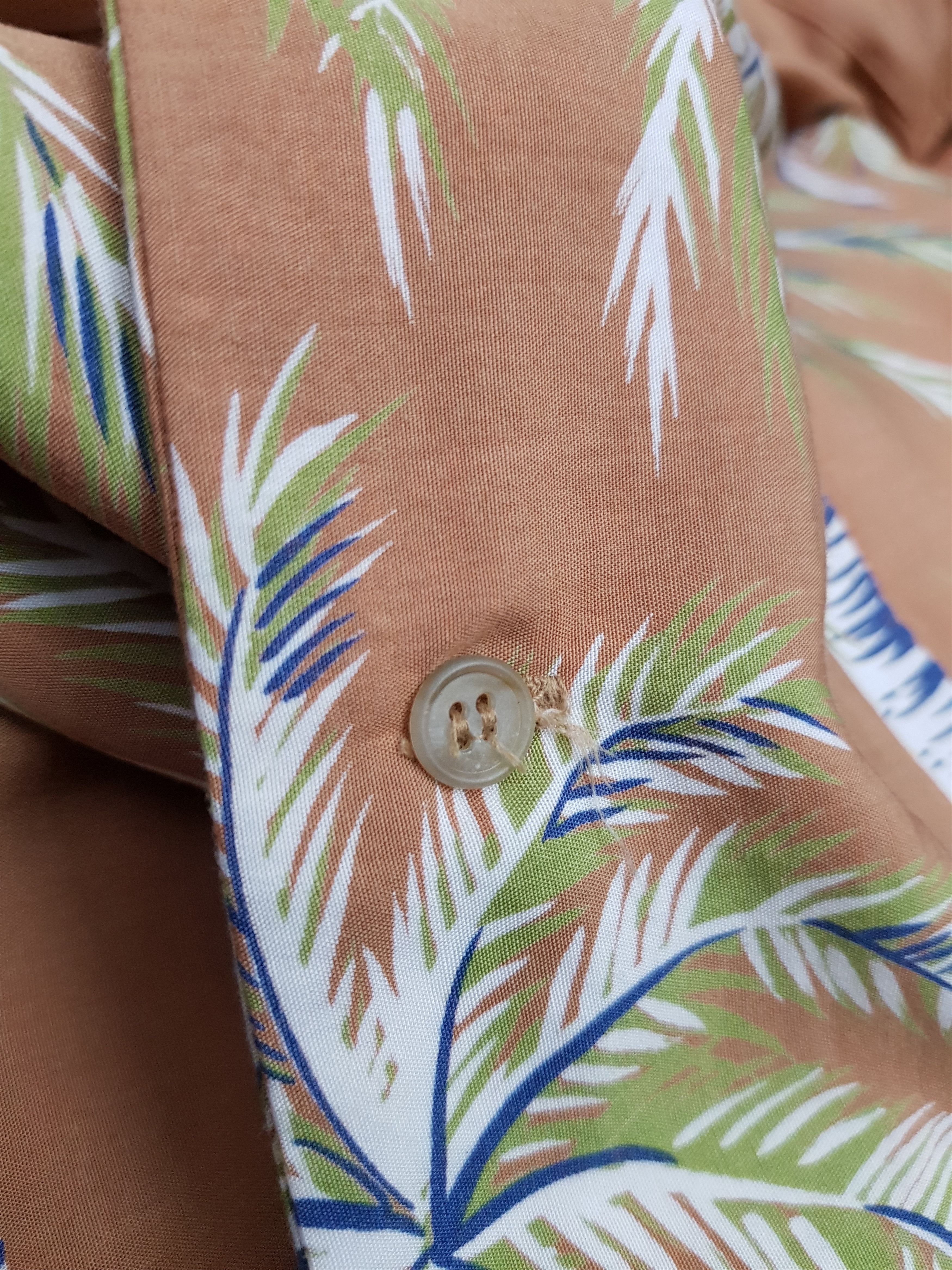 Vintage RARE. 100 % RAYON , BROWN COCONUT TREES HAWAIIAN SHIRT Size US M / EU 48-50 / 2 - 7 Thumbnail