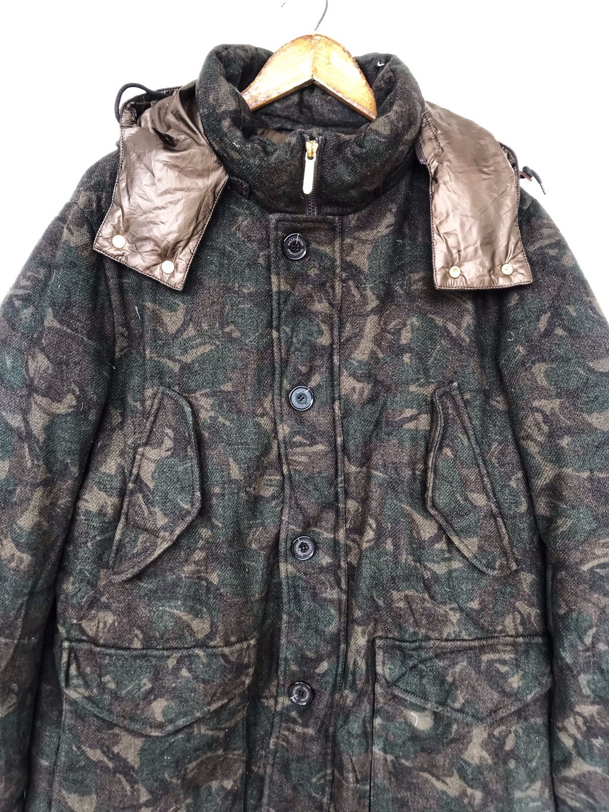 Mackintosh Camo green padded parkas. Size US L / EU 52-54 / 3 - 2 Thumbnail