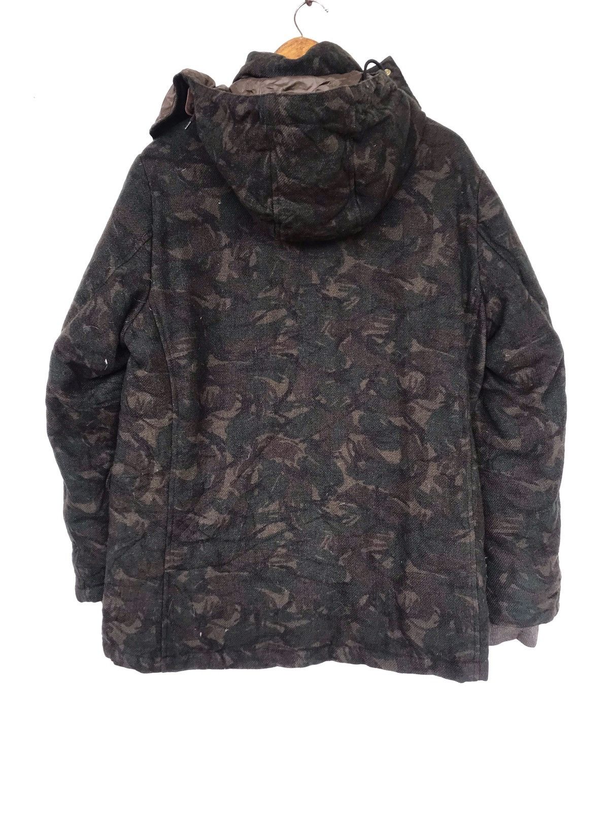Mackintosh Camo green padded parkas. Size US L / EU 52-54 / 3 - 7 Thumbnail