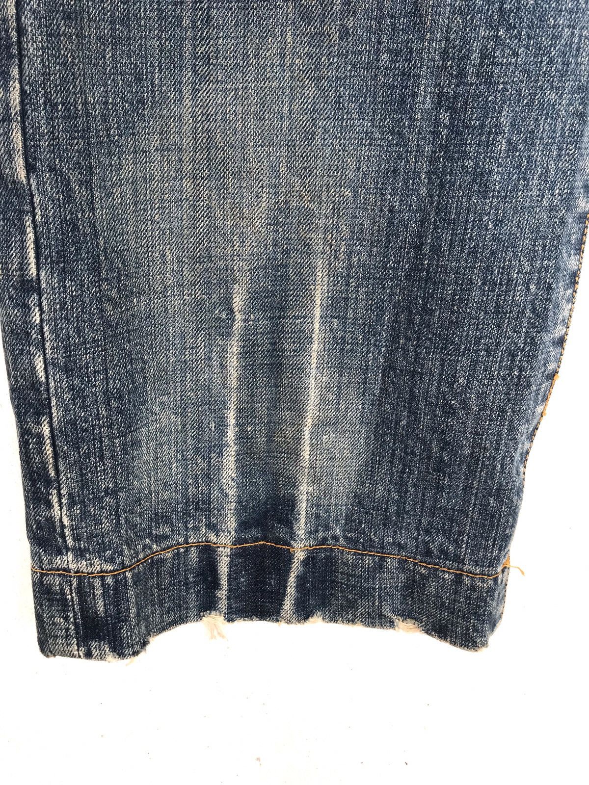 Japanese Brand Vintage Selvage denim Distressed jeans. Size US 30 / EU 46 - 3 Thumbnail