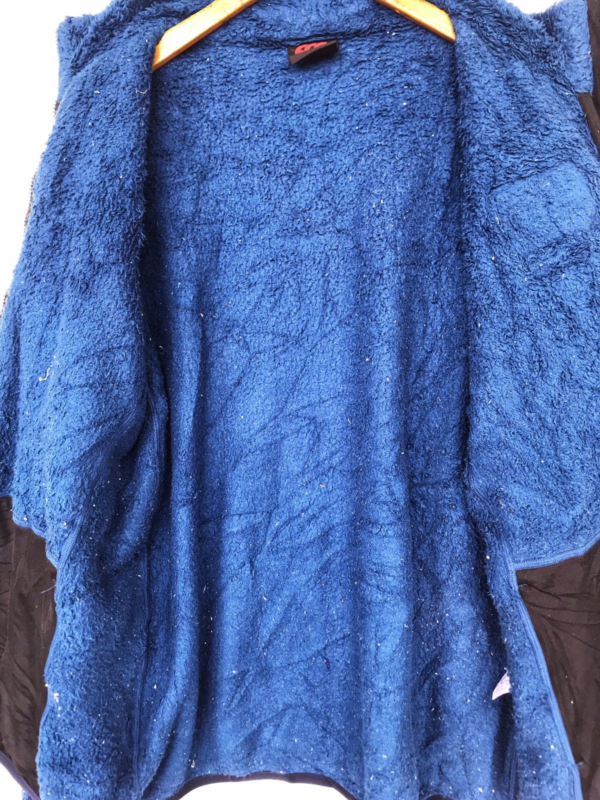 Canterbury of New Zealand Hairy Blue full zipper sweather. Size US XXL / EU 58 / 5 - 9 Thumbnail