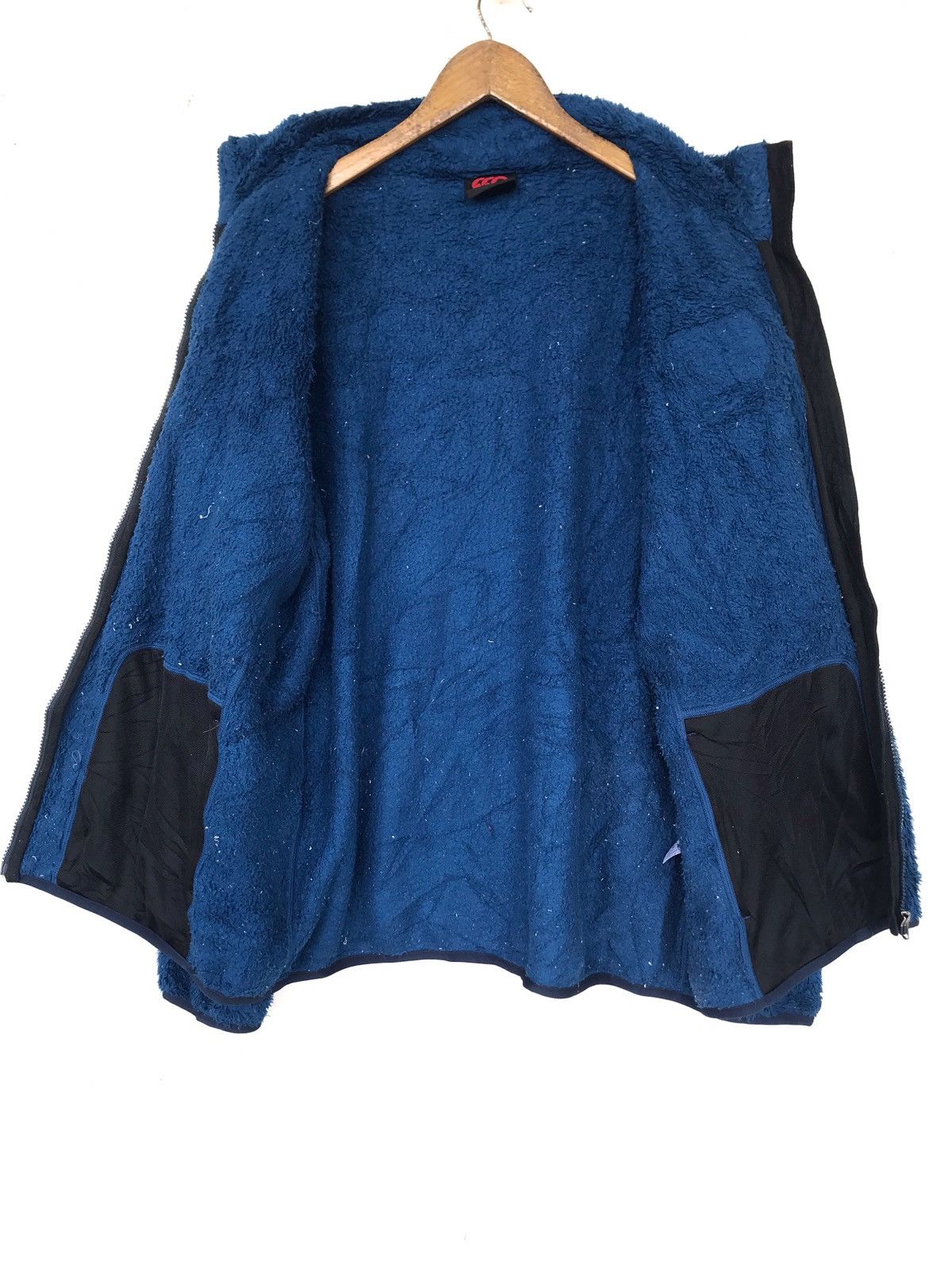 Canterbury of New Zealand Hairy Blue full zipper sweather. Size US XXL / EU 58 / 5 - 8 Thumbnail