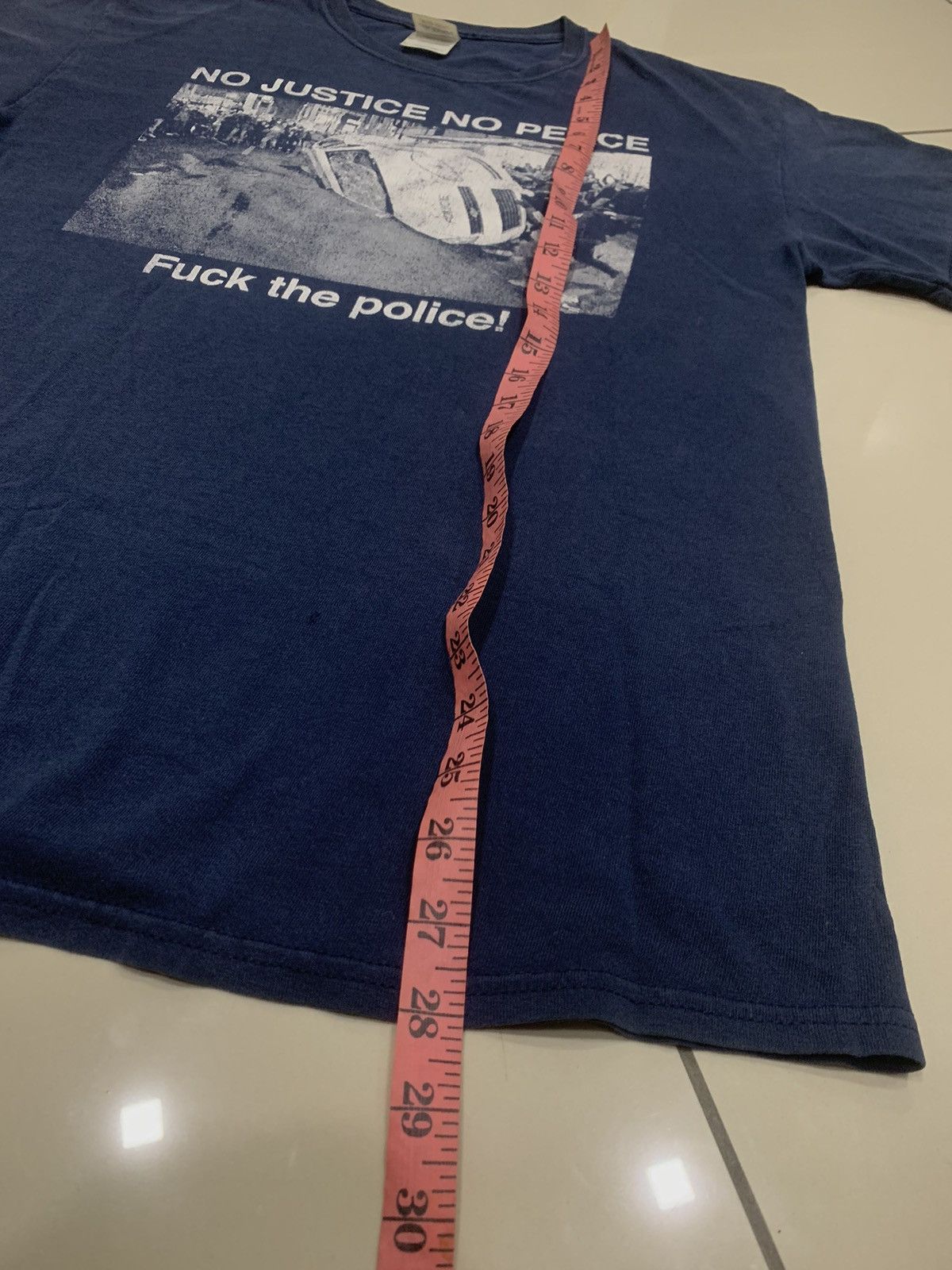 Band Tees VINTAGE 1990s NO JUSTICE NO PEACE FUCK THE POLICE SHIRT Size US M / EU 48-50 / 2 - 3 Thumbnail