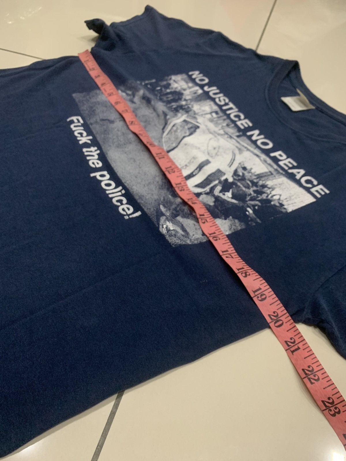 Band Tees VINTAGE 1990s NO JUSTICE NO PEACE FUCK THE POLICE SHIRT Size US M / EU 48-50 / 2 - 4 Thumbnail