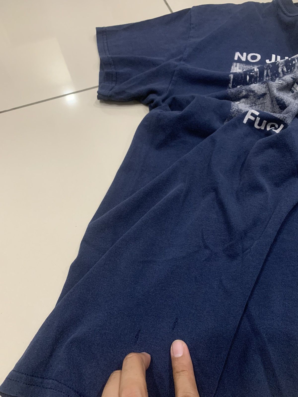 Band Tees VINTAGE 1990s NO JUSTICE NO PEACE FUCK THE POLICE SHIRT Size US M / EU 48-50 / 2 - 9 Thumbnail