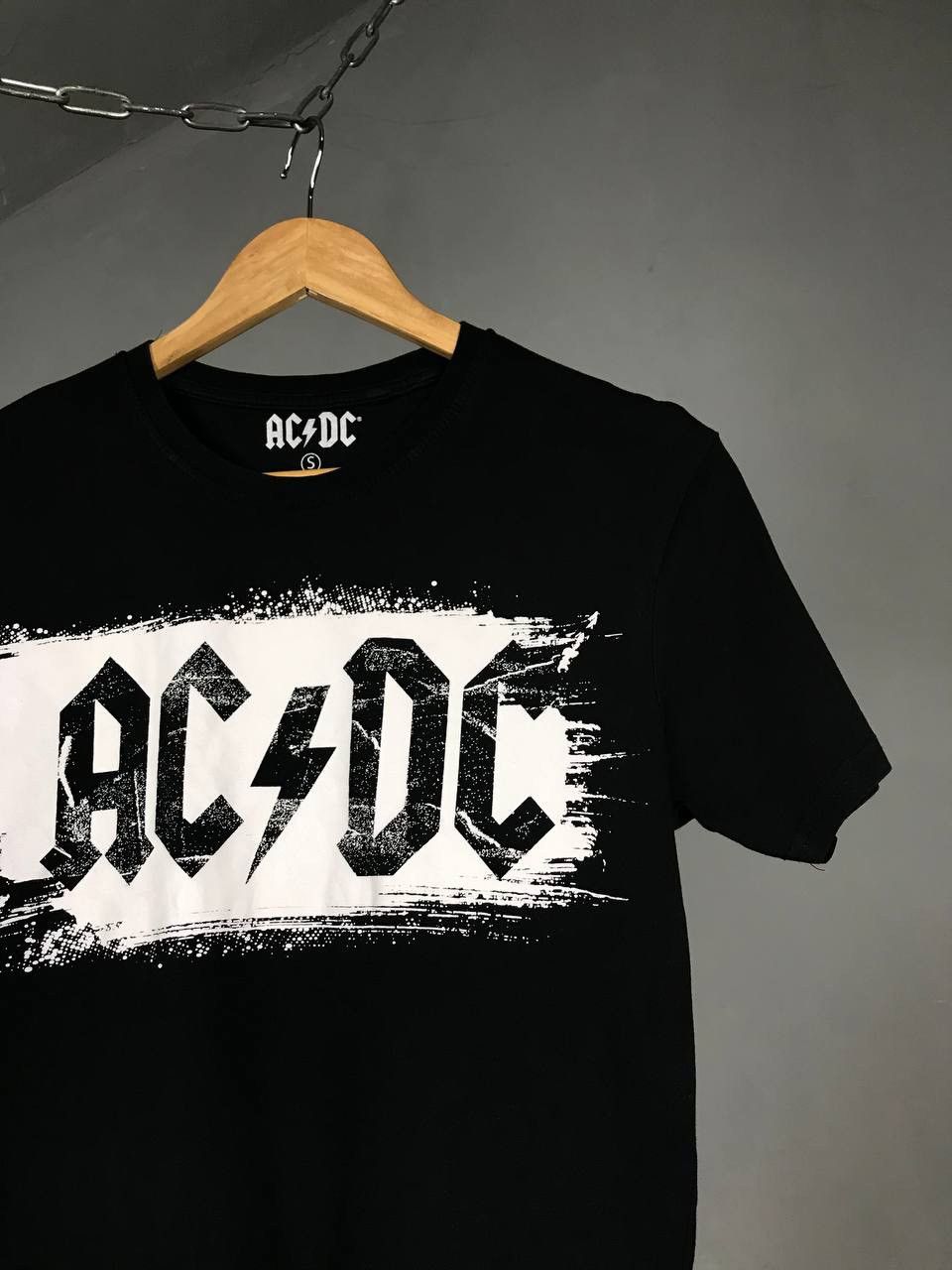 AC/DC × Band Tees × Vintage AC/DC 2012 vintage rock band tee Size US S / EU 44-46 / 1 - 2 Thumbnail