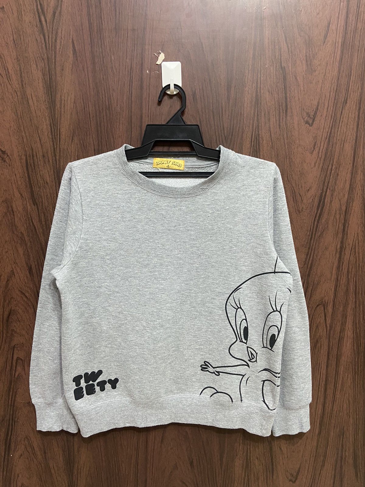 Cartoon Network Vintage Tweety Looney Tunes sweatshirt big cartoon size L Size US L / EU 52-54 / 3 - 2 Thumbnail