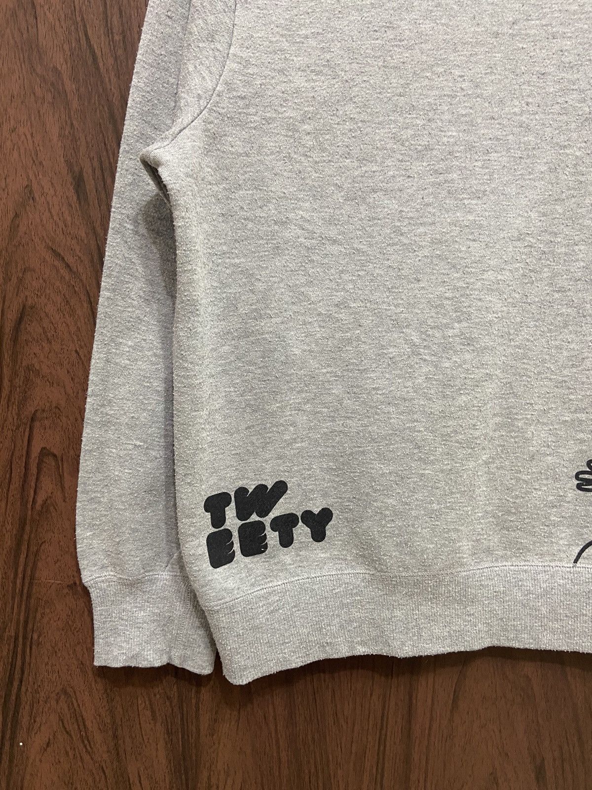 Cartoon Network Vintage Tweety Looney Tunes sweatshirt big cartoon size L Size US L / EU 52-54 / 3 - 4 Thumbnail
