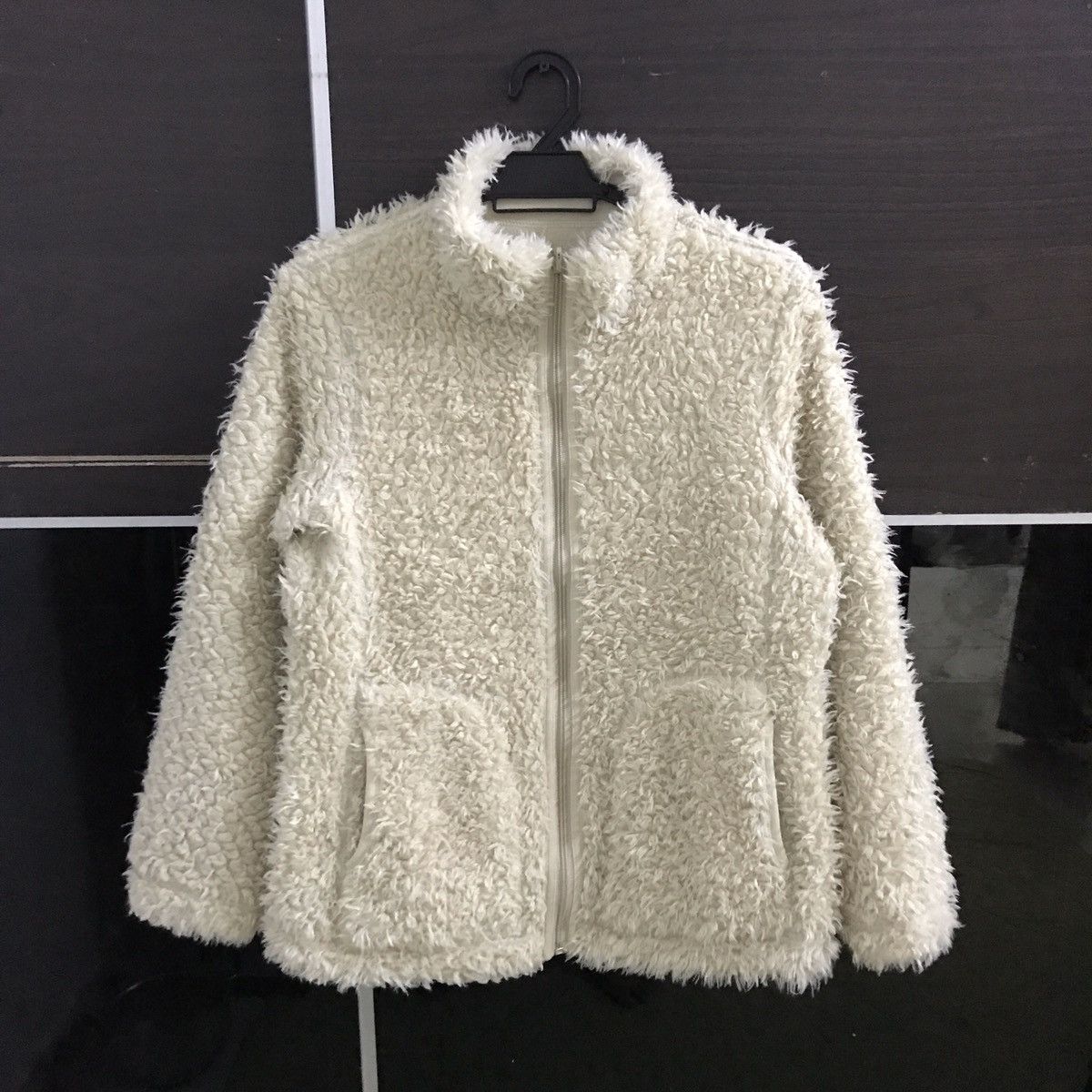 Uniqlo shearling reversible jacket women’s Size ONE SIZE - 1 Thumbnail