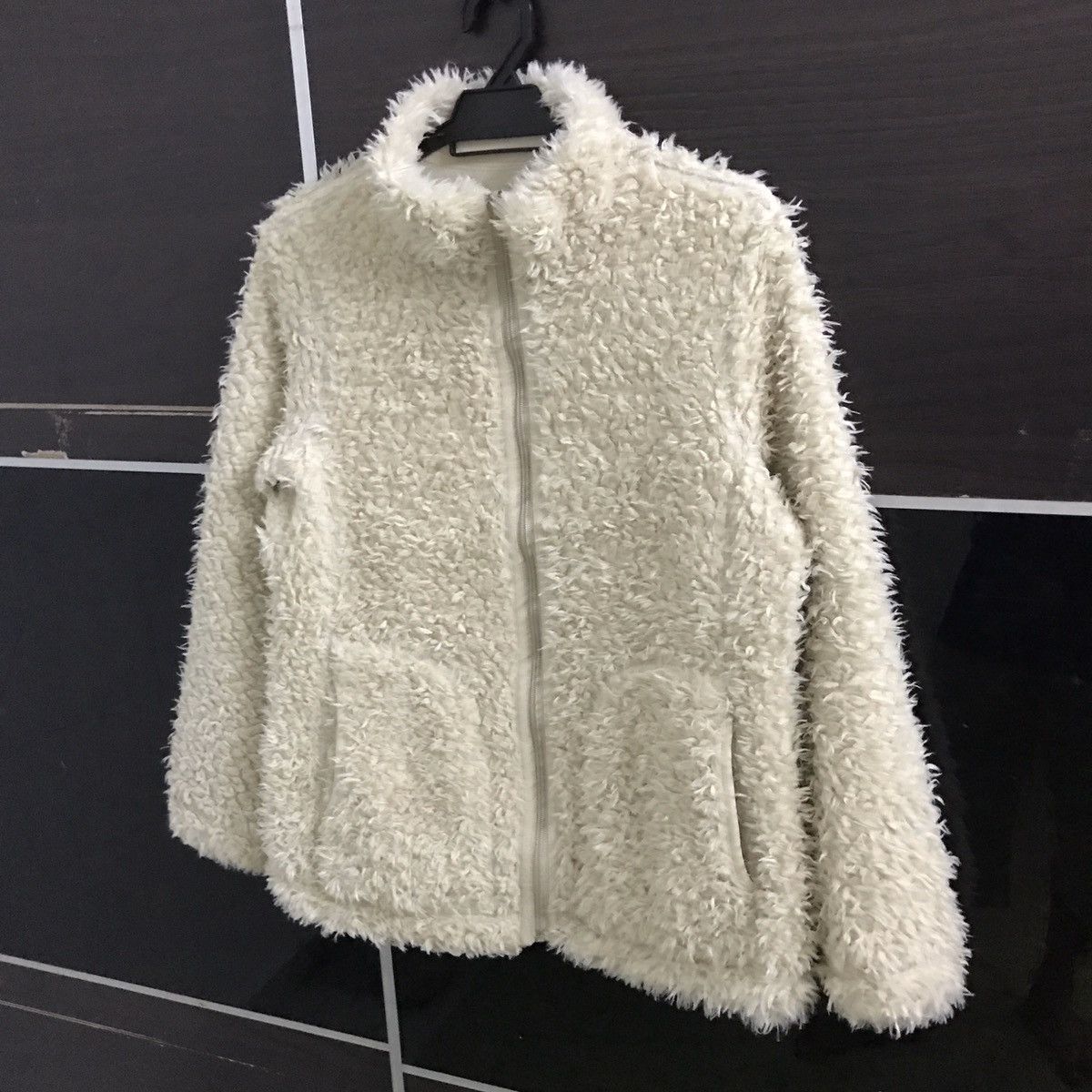 Uniqlo shearling reversible jacket women’s Size ONE SIZE - 2 Thumbnail