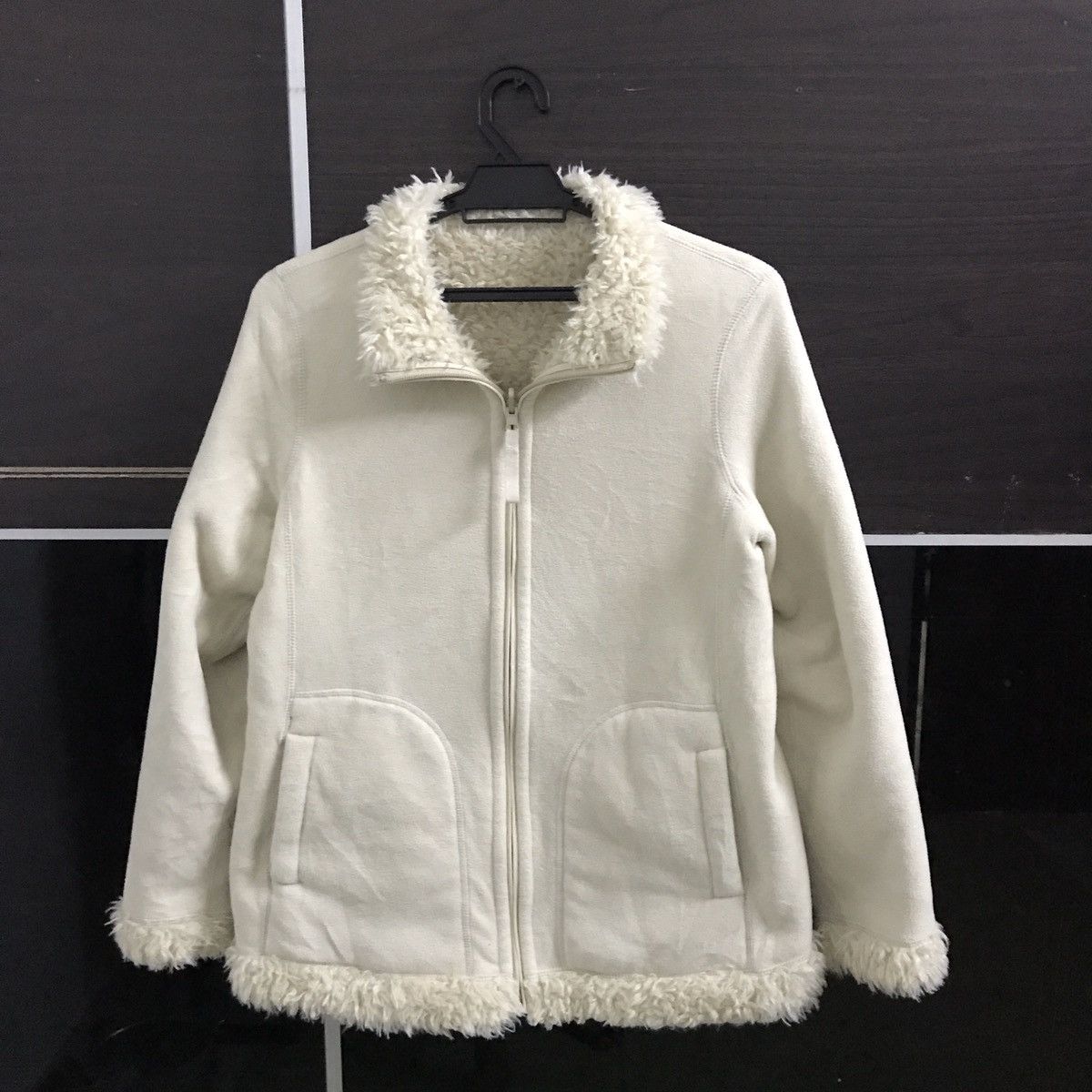 Uniqlo shearling reversible jacket women’s Size ONE SIZE - 9 Thumbnail