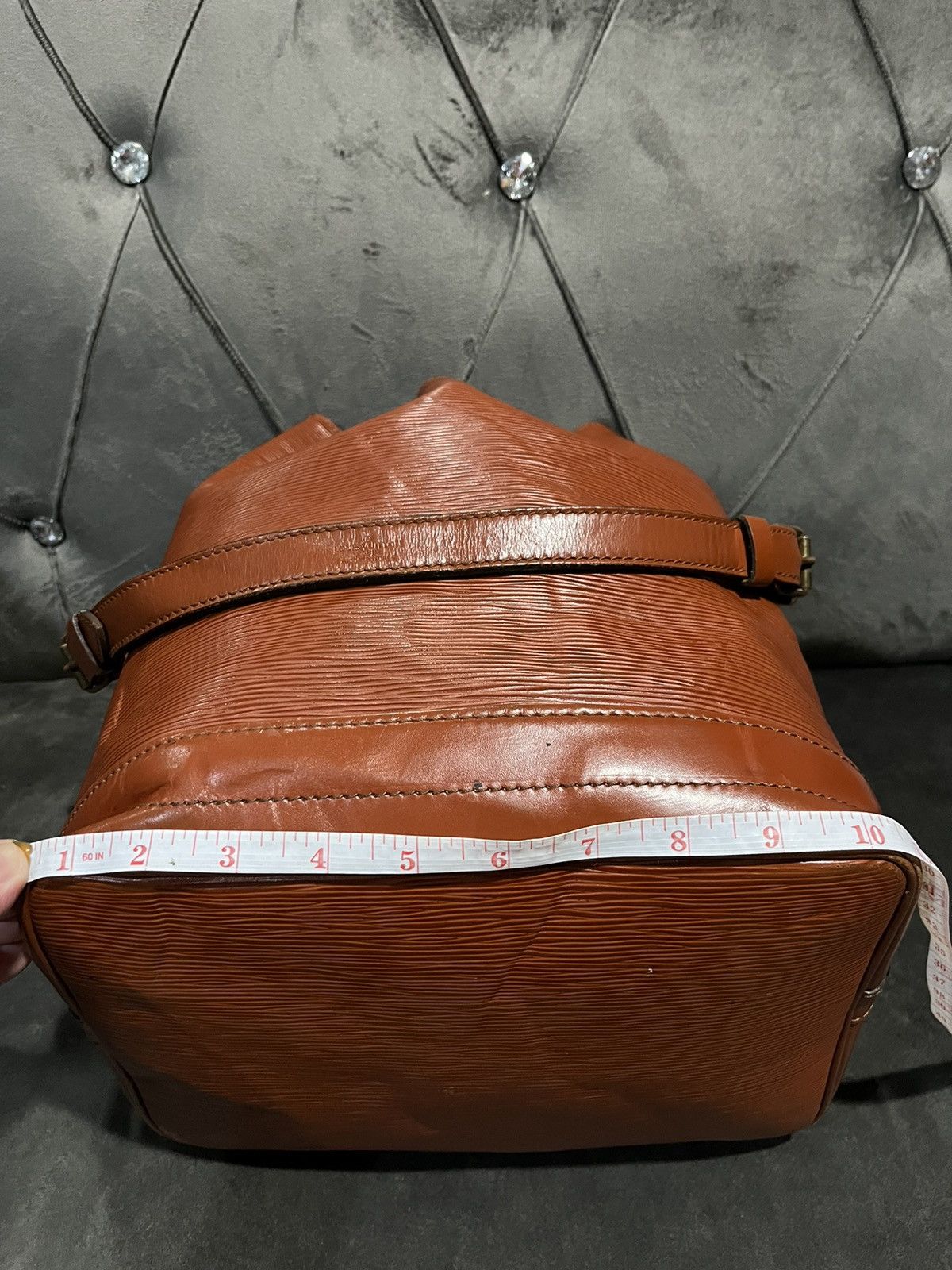 Louis Vuitton LOUIS VUITTON Noe Large Brown Kenyan Fawn Epi Leather Size ONE SIZE - 25 Thumbnail