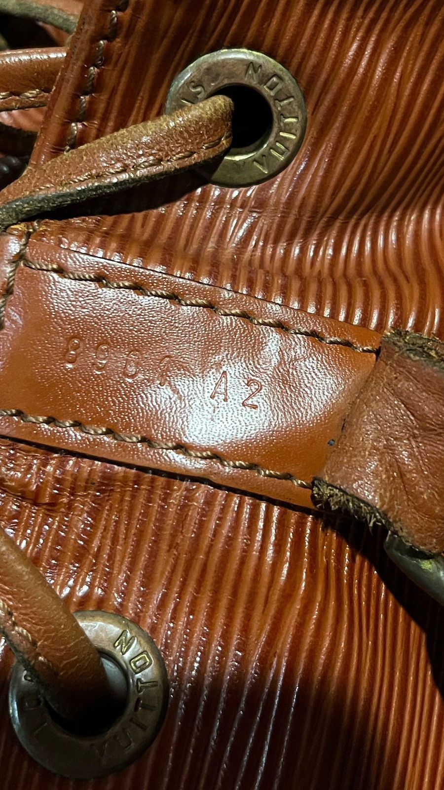 Louis Vuitton LOUIS VUITTON Noe Large Brown Kenyan Fawn Epi Leather Size ONE SIZE - 16 Thumbnail