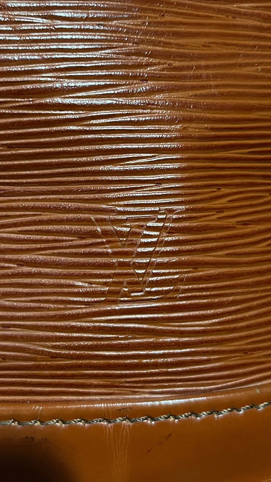 Louis Vuitton LOUIS VUITTON Noe Large Brown Kenyan Fawn Epi Leather Size ONE SIZE - 13 Thumbnail