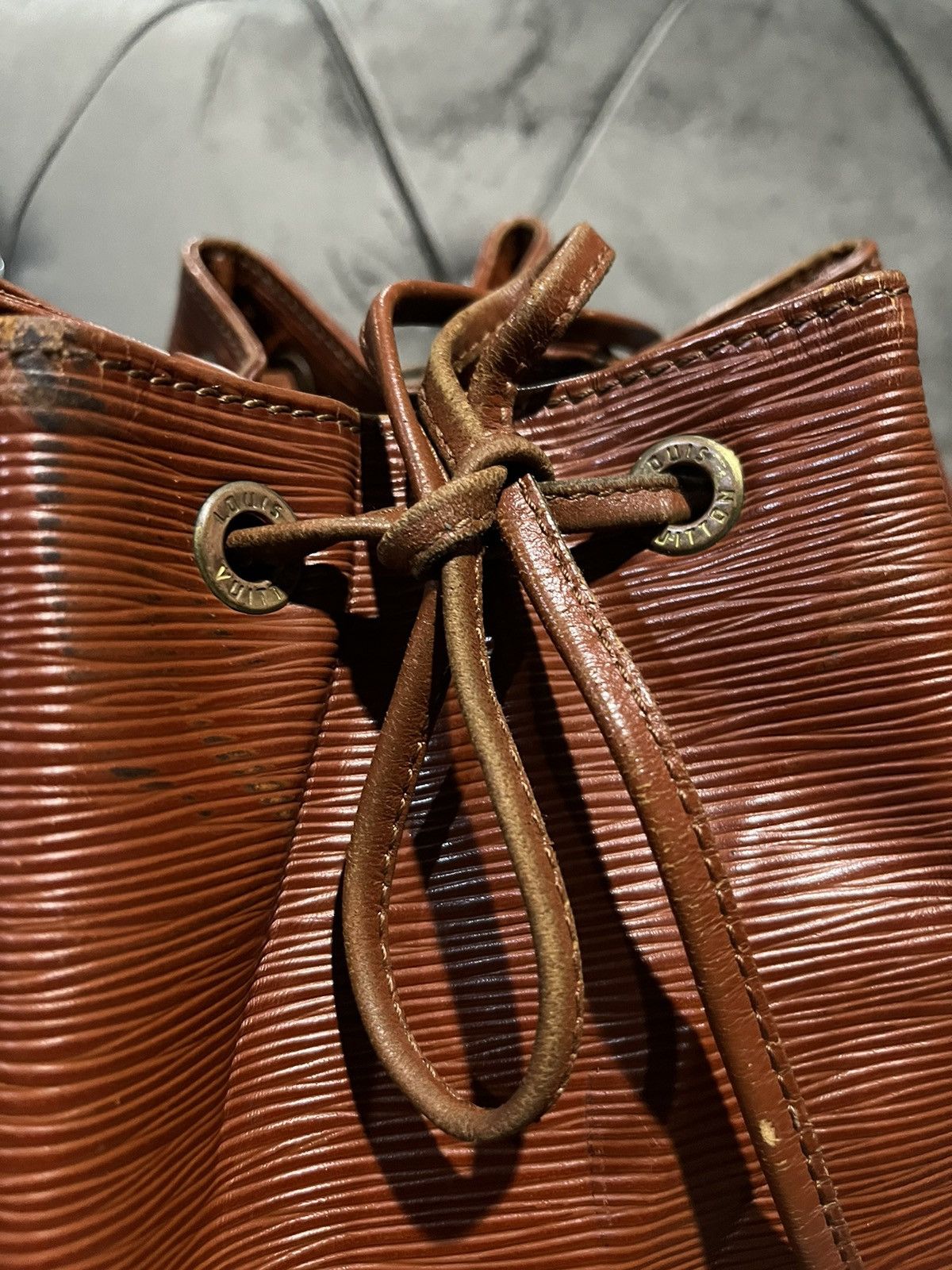 Louis Vuitton LOUIS VUITTON Noe Large Brown Kenyan Fawn Epi Leather Size ONE SIZE - 7 Thumbnail