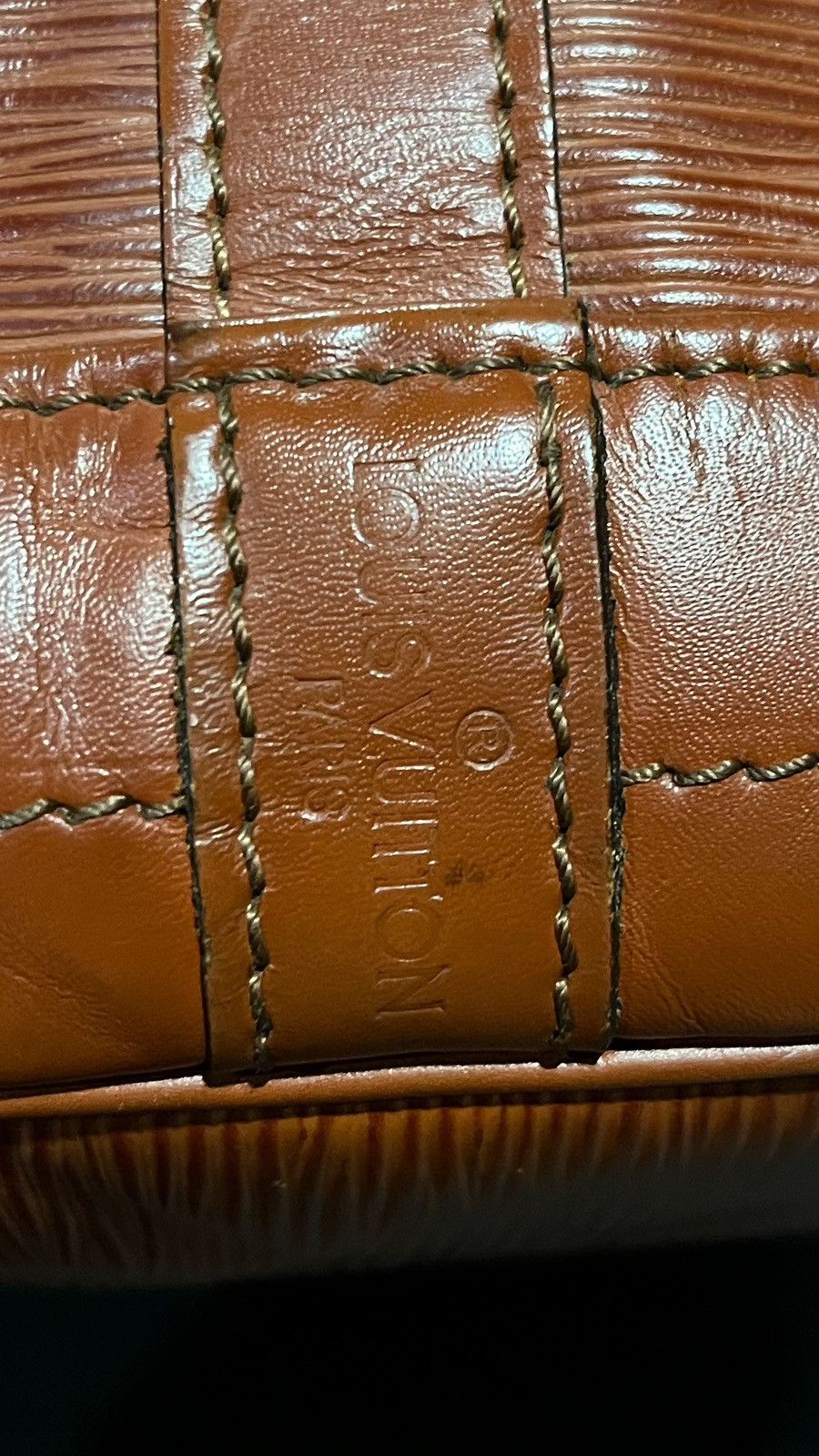 Louis Vuitton LOUIS VUITTON Noe Large Brown Kenyan Fawn Epi Leather Size ONE SIZE - 14 Thumbnail